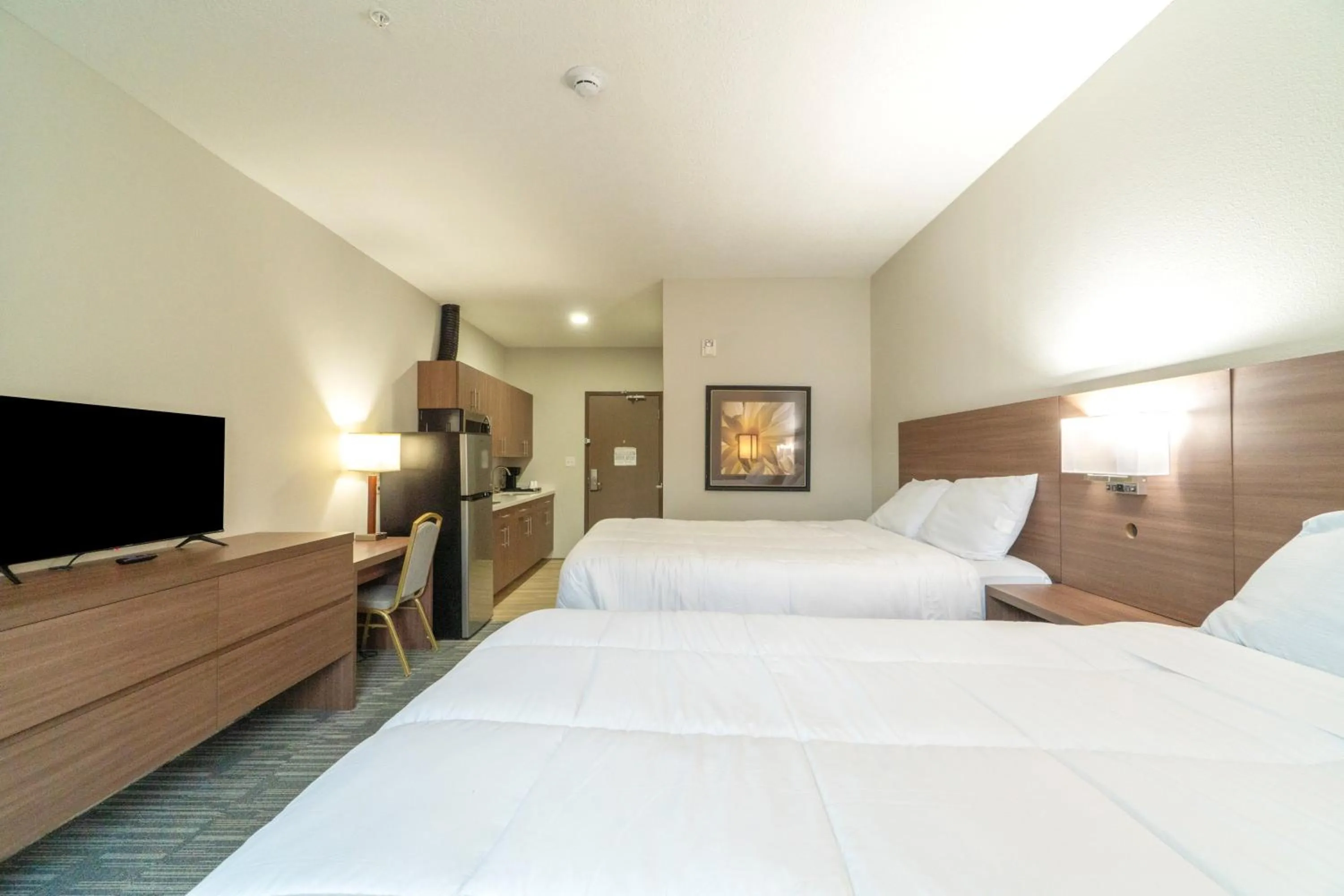 Bedroom, Bed in Efficiency De Luxe Sulphur Near Lake Charles I 10