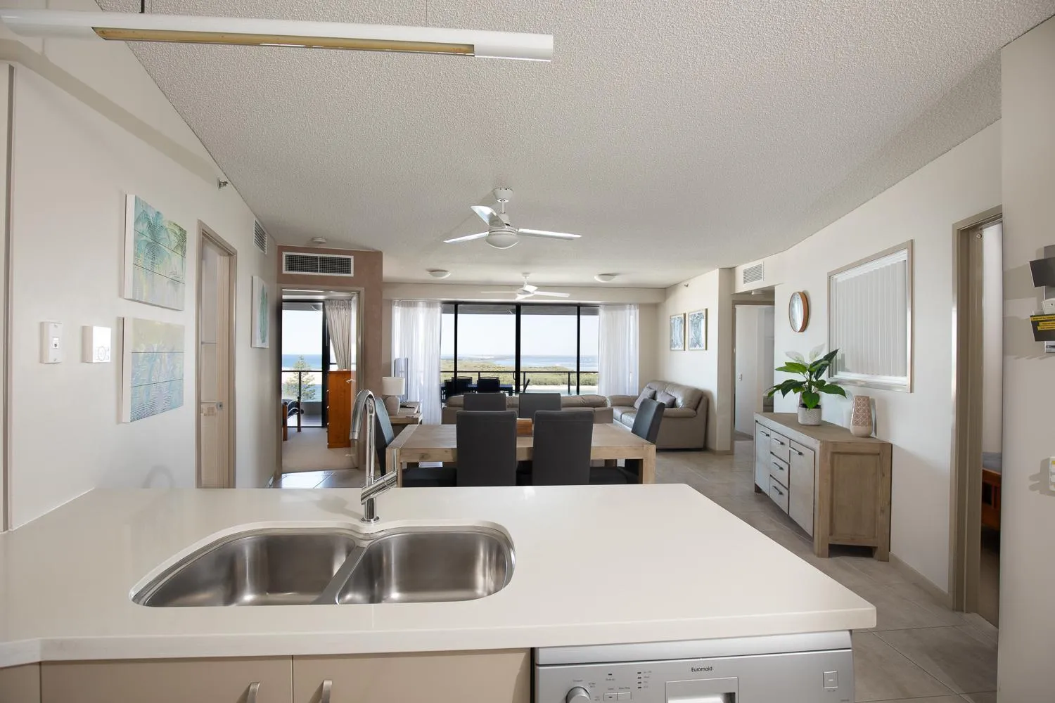 Kitchen or kitchenette in The Waterford Prestige Apartments