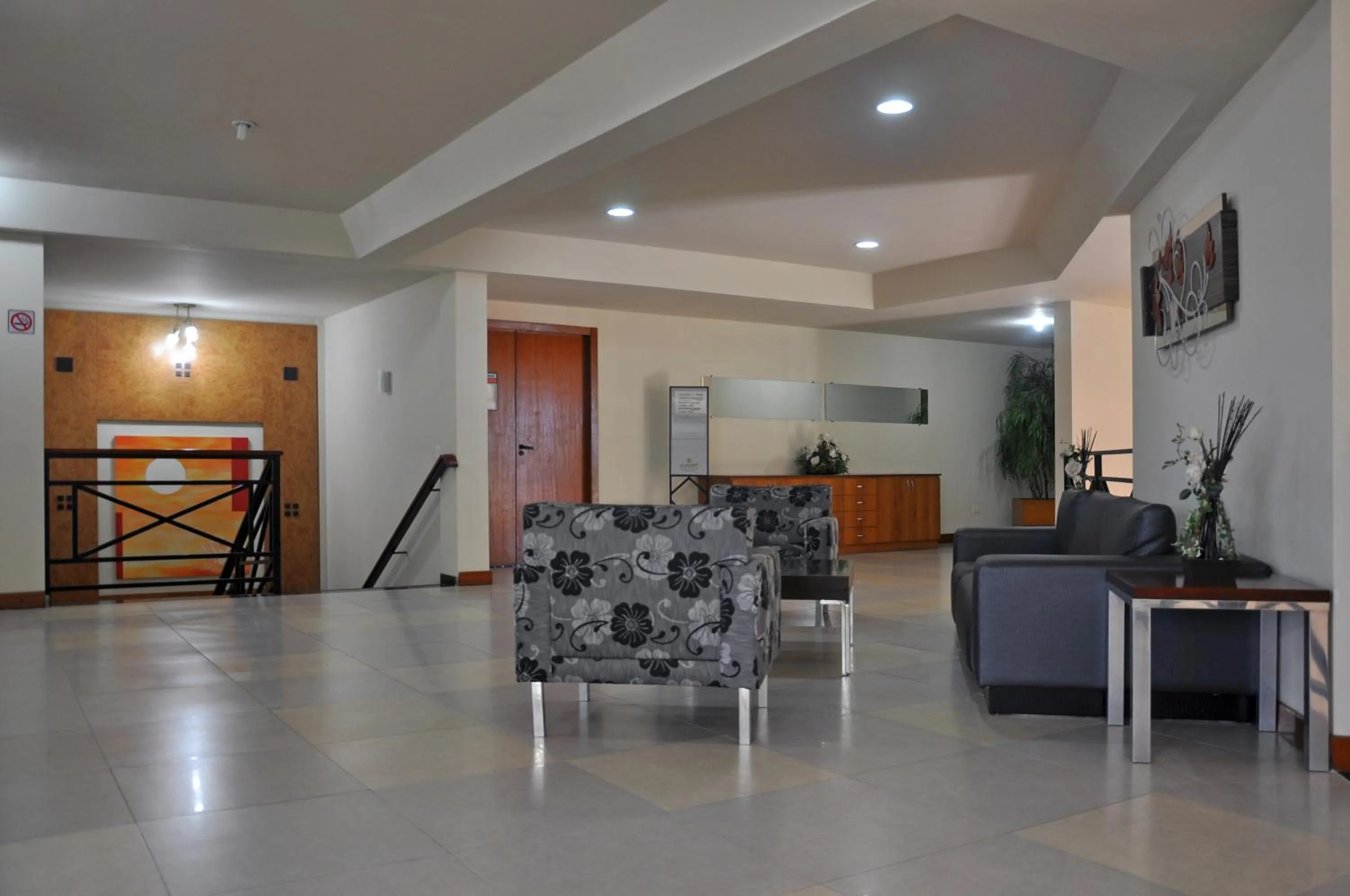 Lobby or reception in Cegil Hotel Boulevard