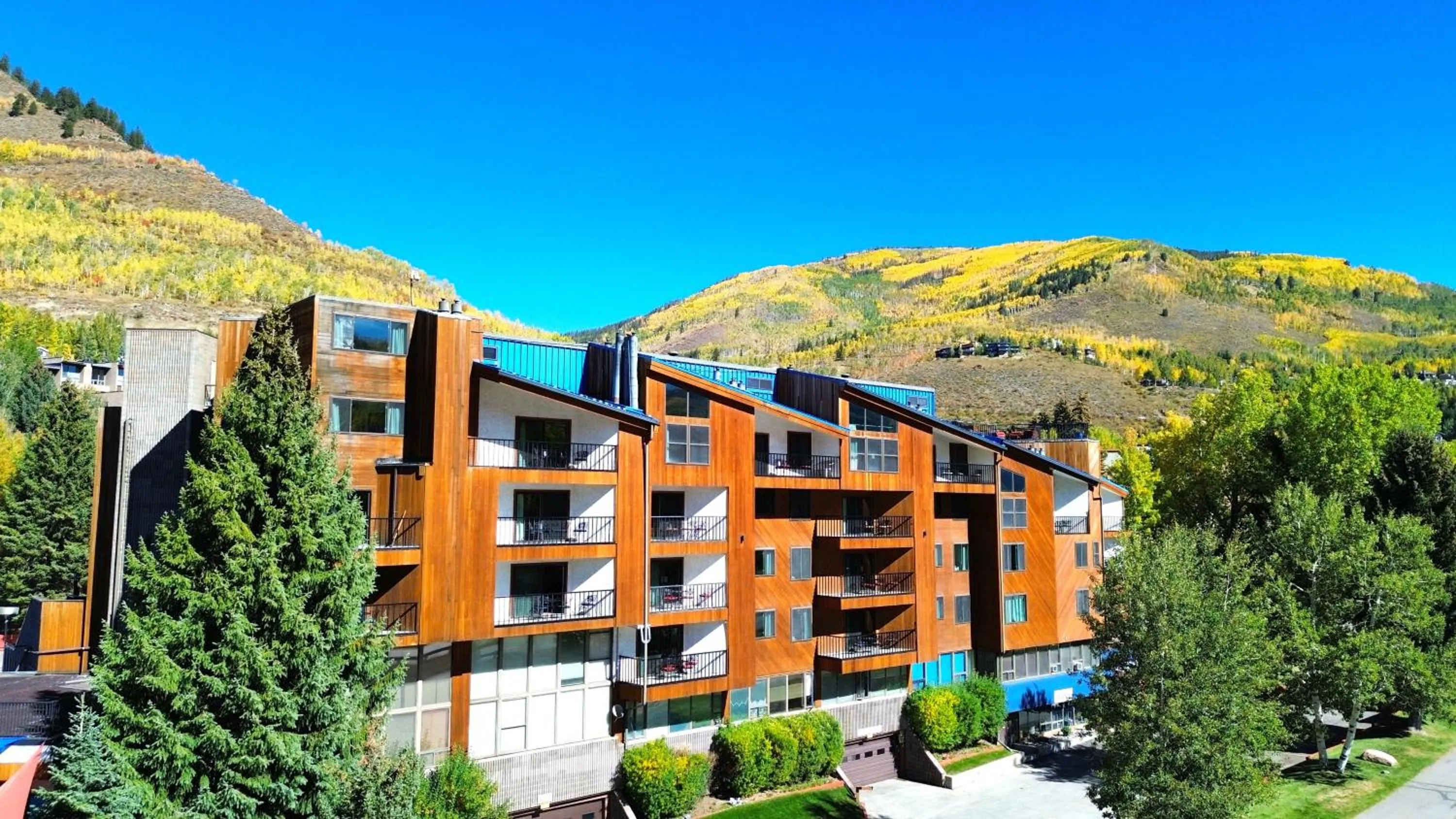 Property building in Vail Run Resort