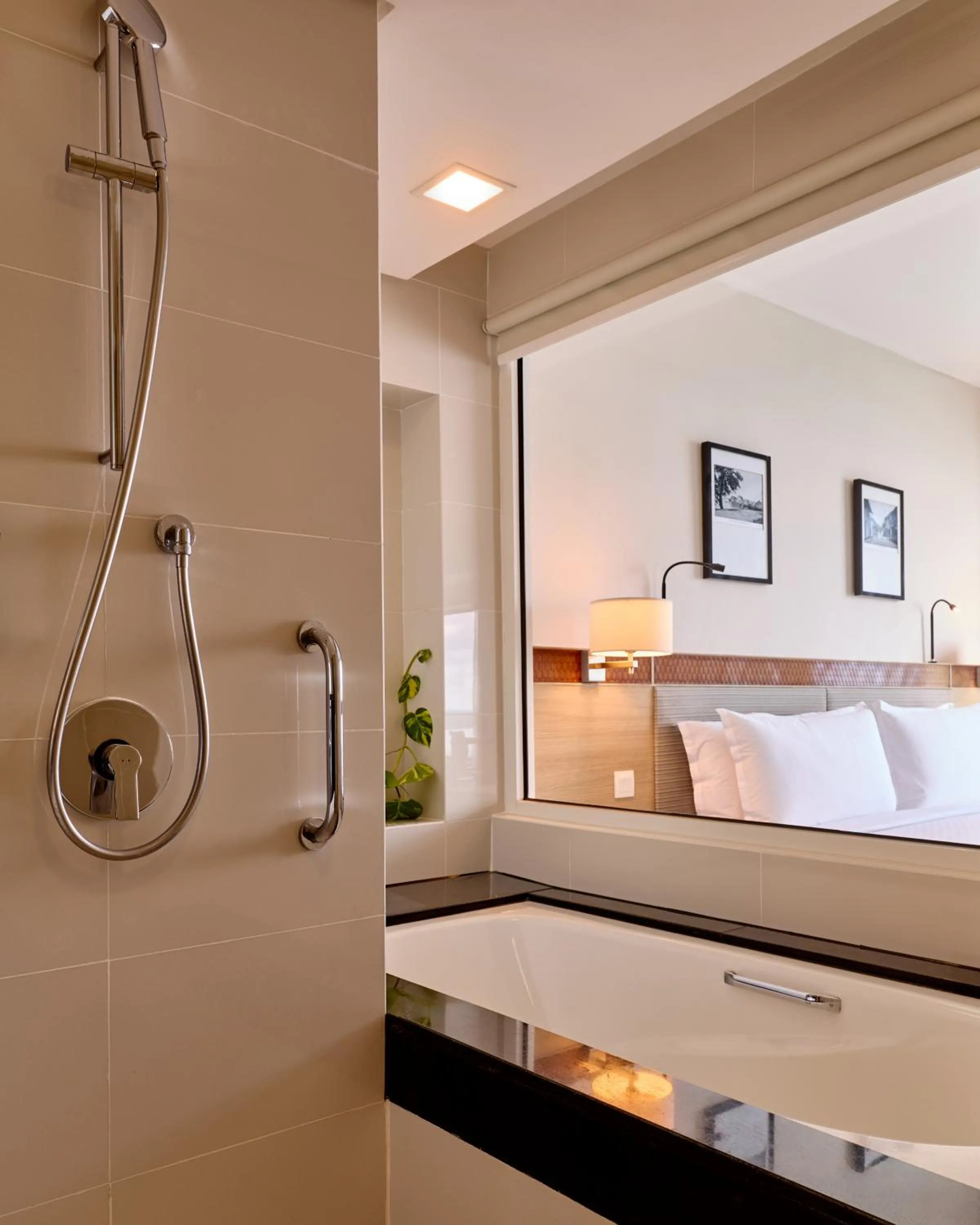 Bathroom, Bed in Ormond Sandakan