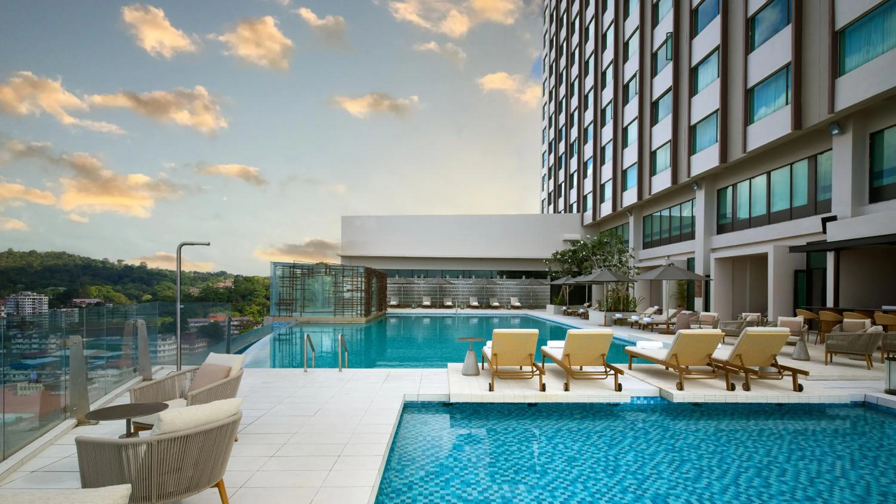 Swimming pool in Ormond Sandakan