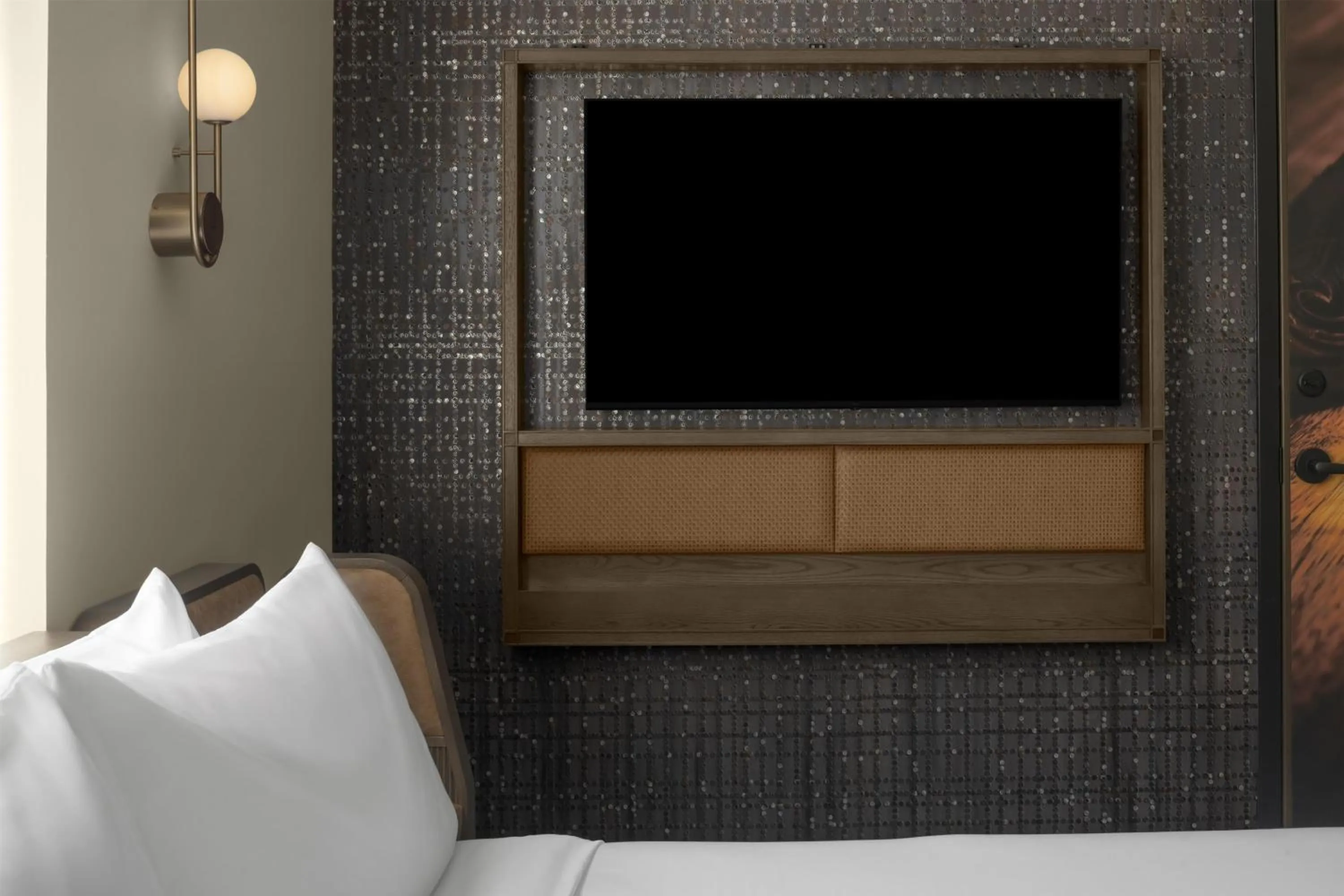 Bedroom, Bed in Motto By Hilton Nashville Downtown