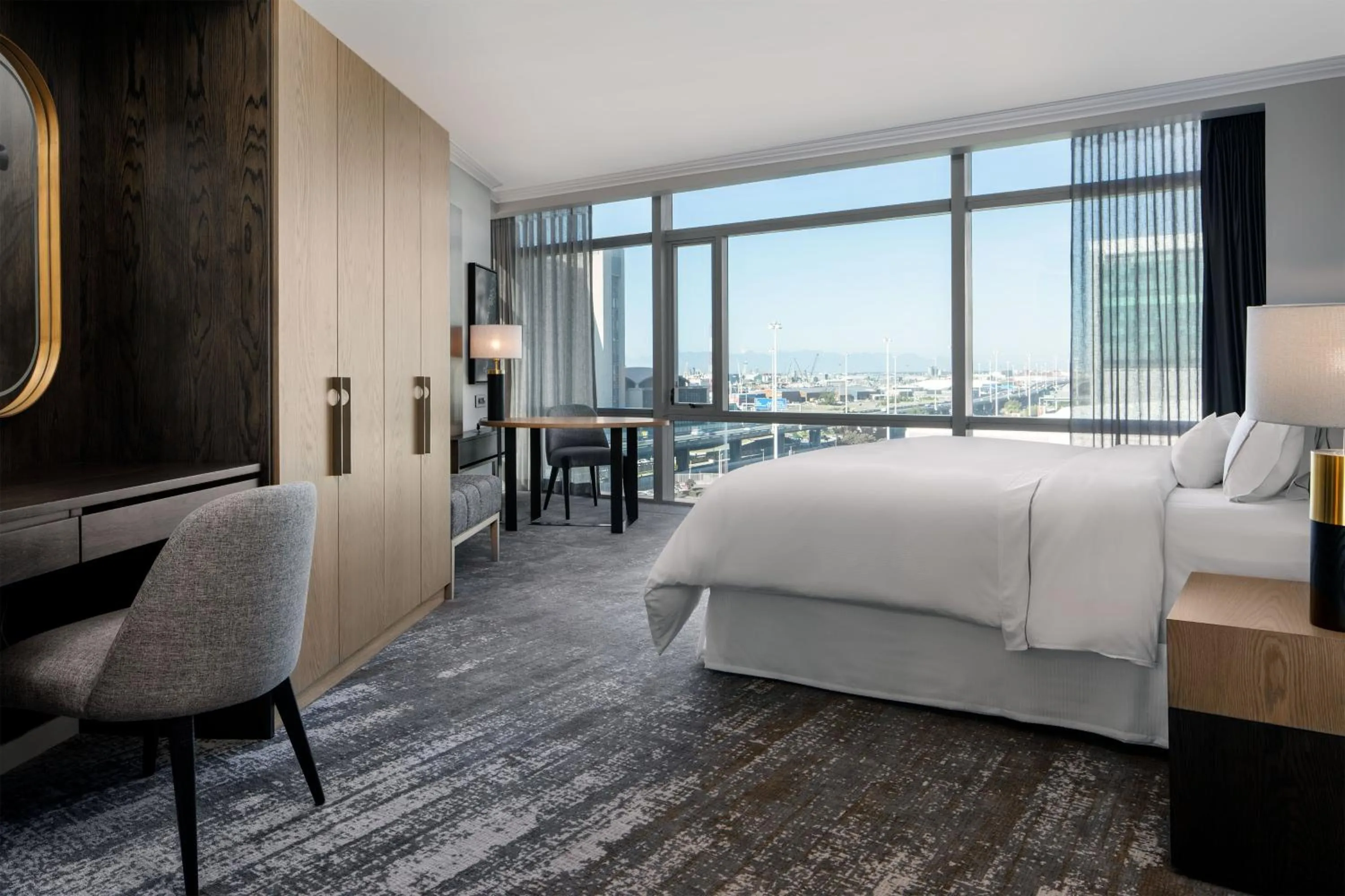 Photo of the whole room, Bed in The Westin Cape Town