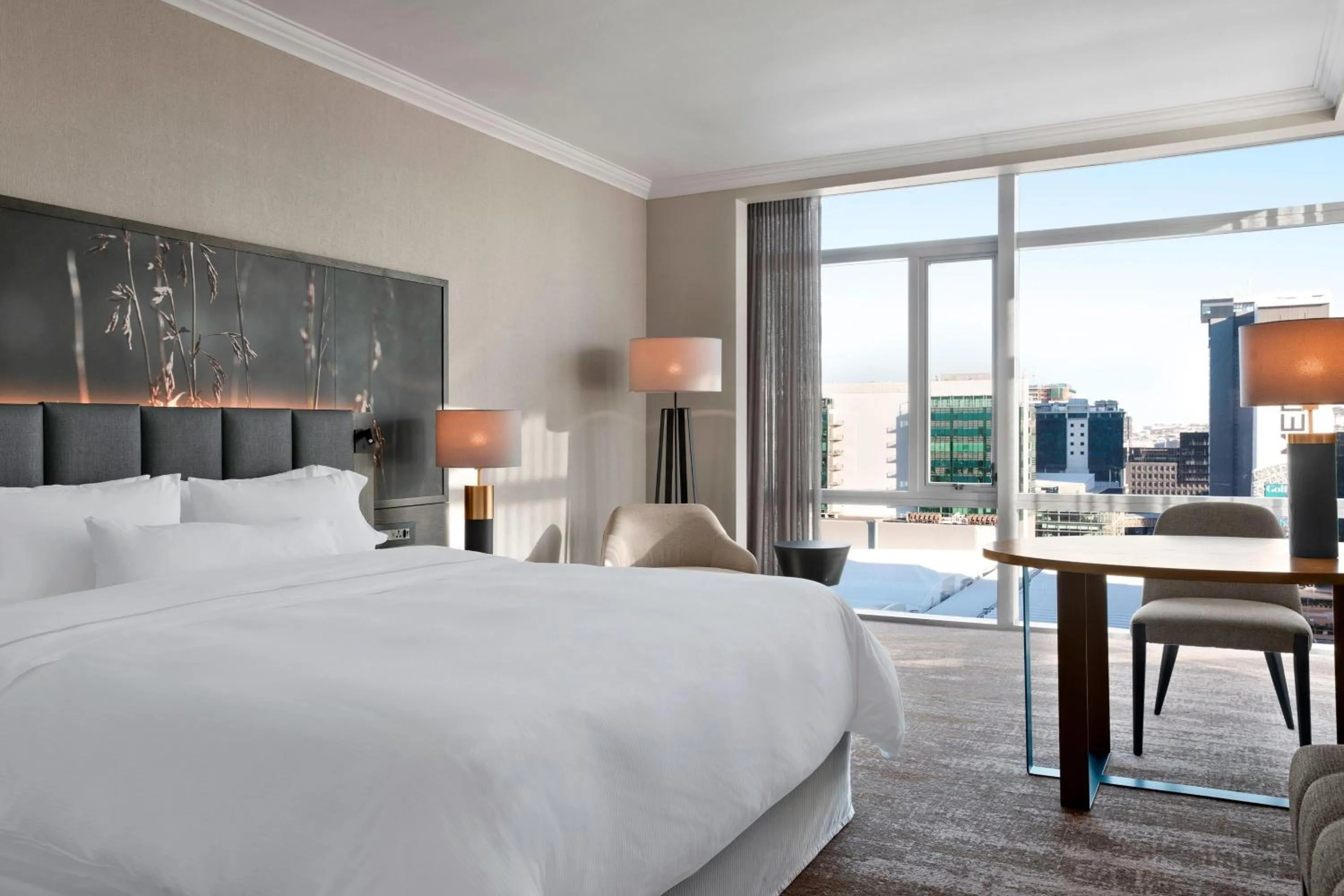 Photo of the whole room, Bed in The Westin Cape Town