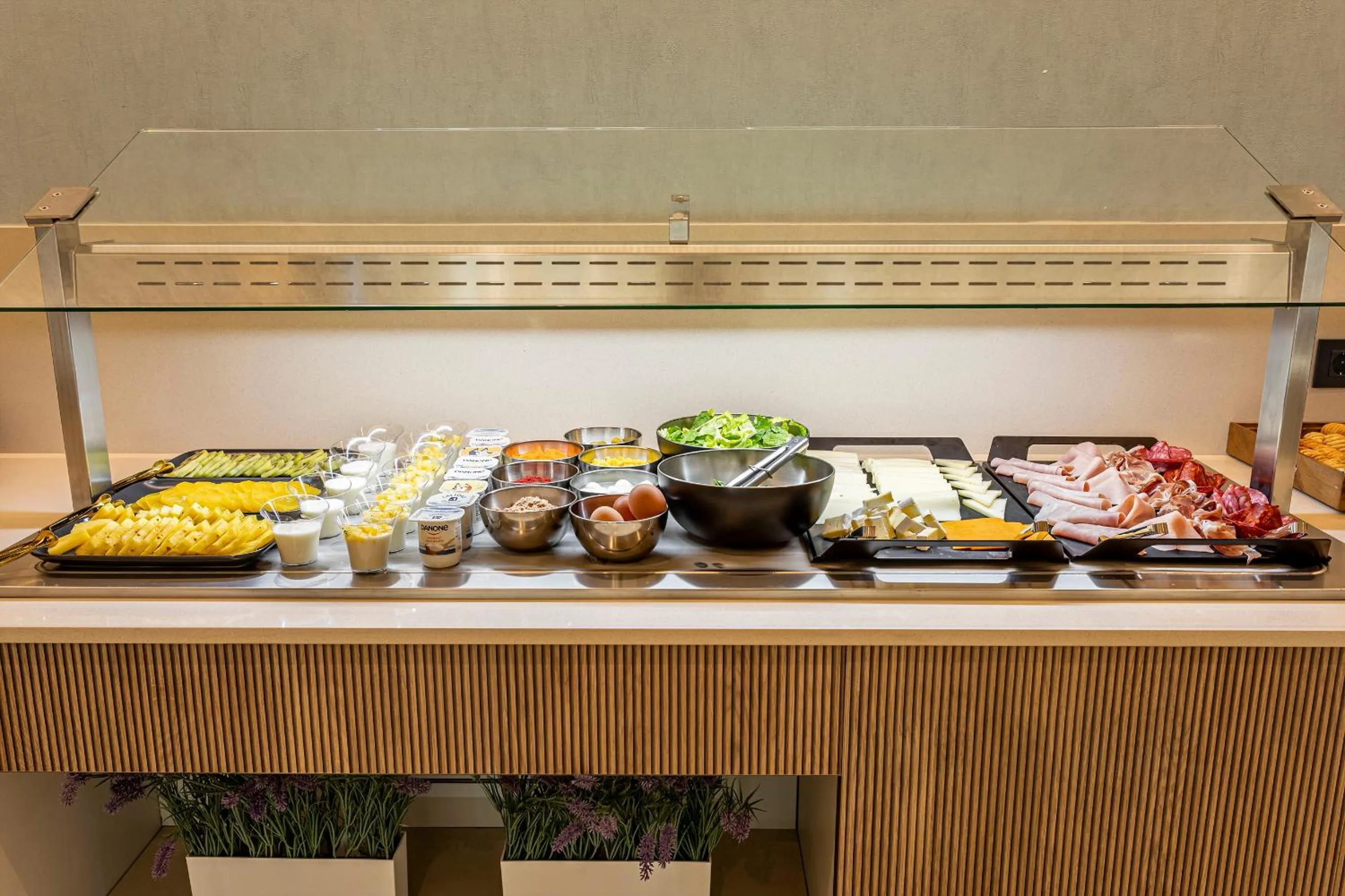 Breakfast in B48 Valencia Feria