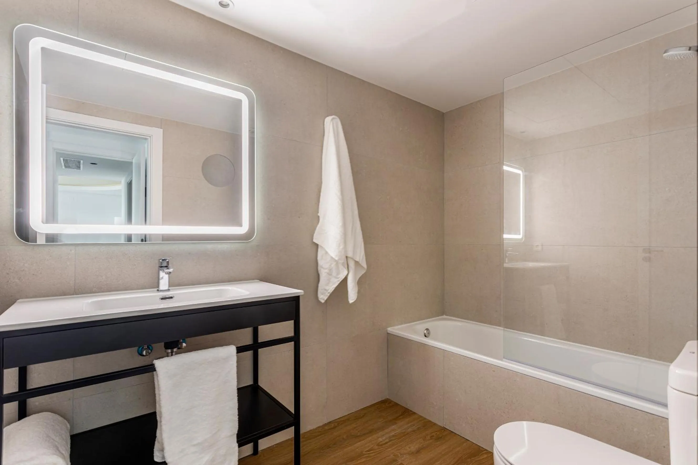 Bathroom in B48 Valencia Feria