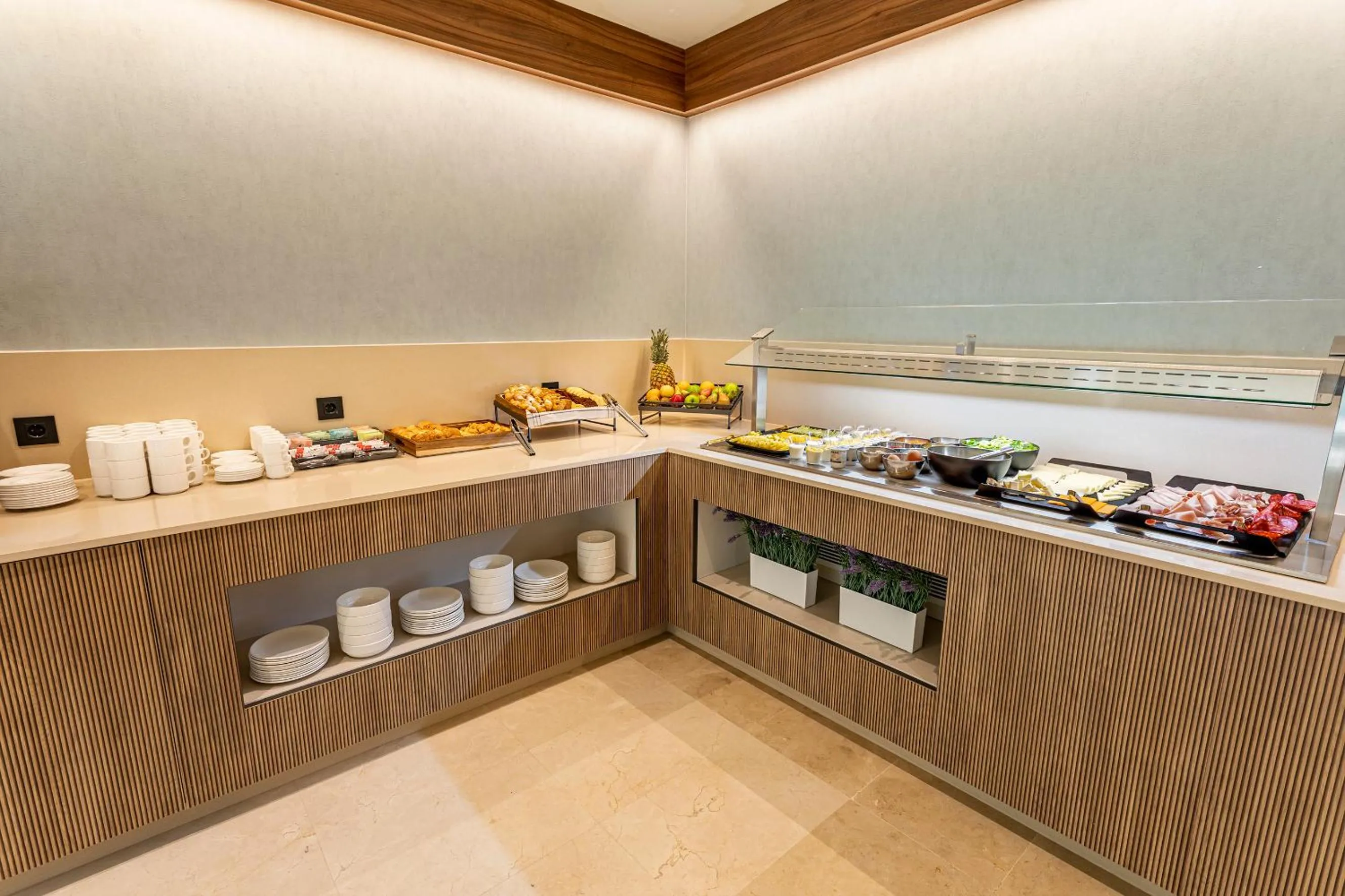 Breakfast in B48 Valencia Feria