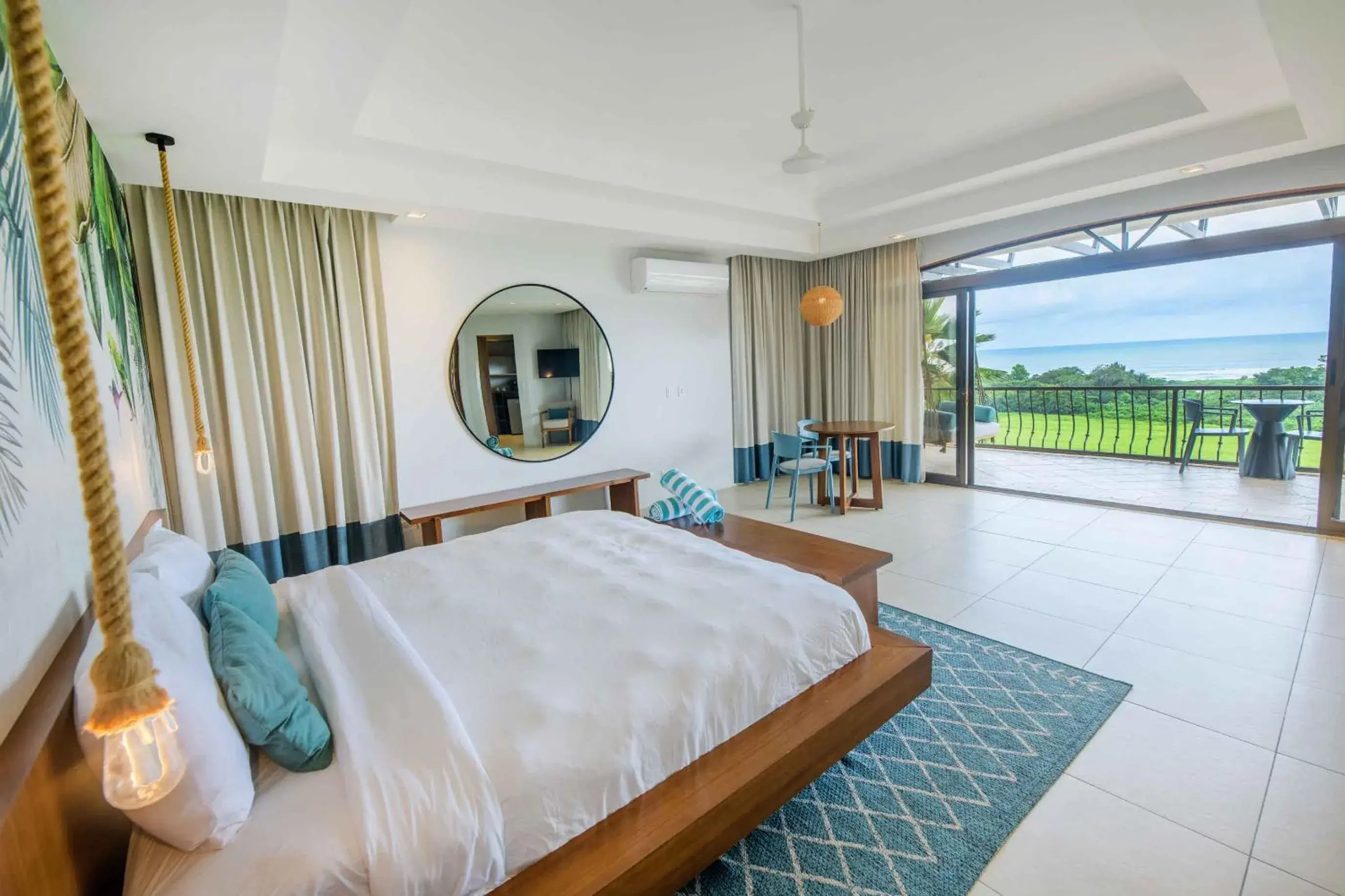 Suite with Hot Tub in Villa Marala Suite with Hot Tub in Villa Marala
