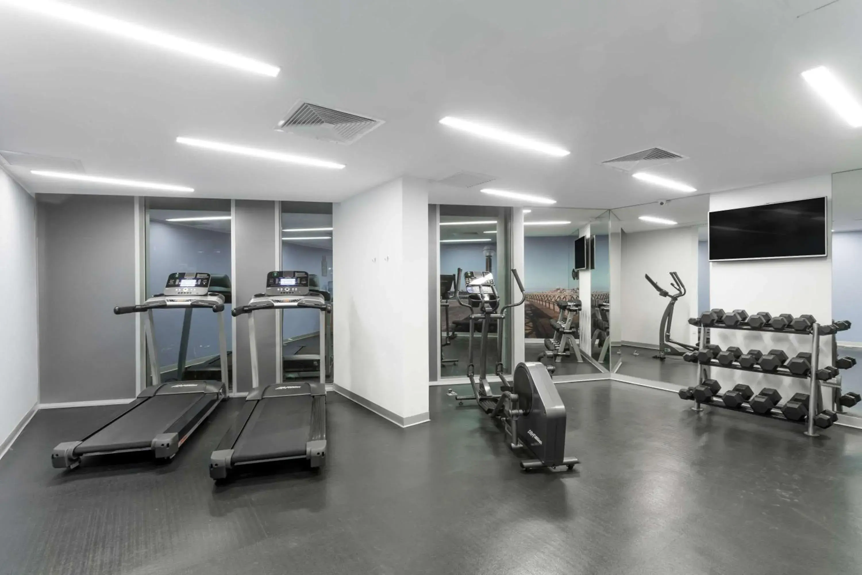 Fitness centre/facilities in Ramada Encore by Wyndham Lima San Isidro Fitness centre/facilities in Ramada Encore by Wyndham Lima San Isidro