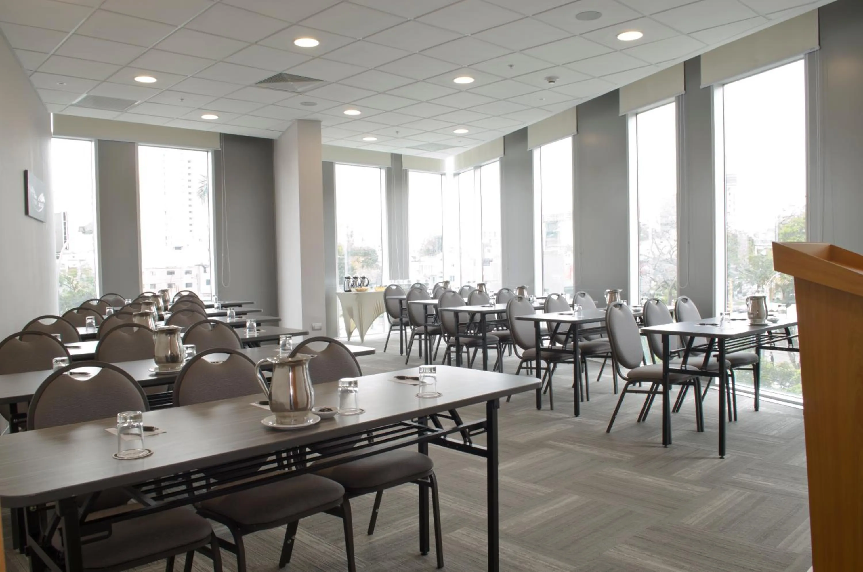 Banquet/Function facilities in Ramada Encore by Wyndham Lima San Isidro