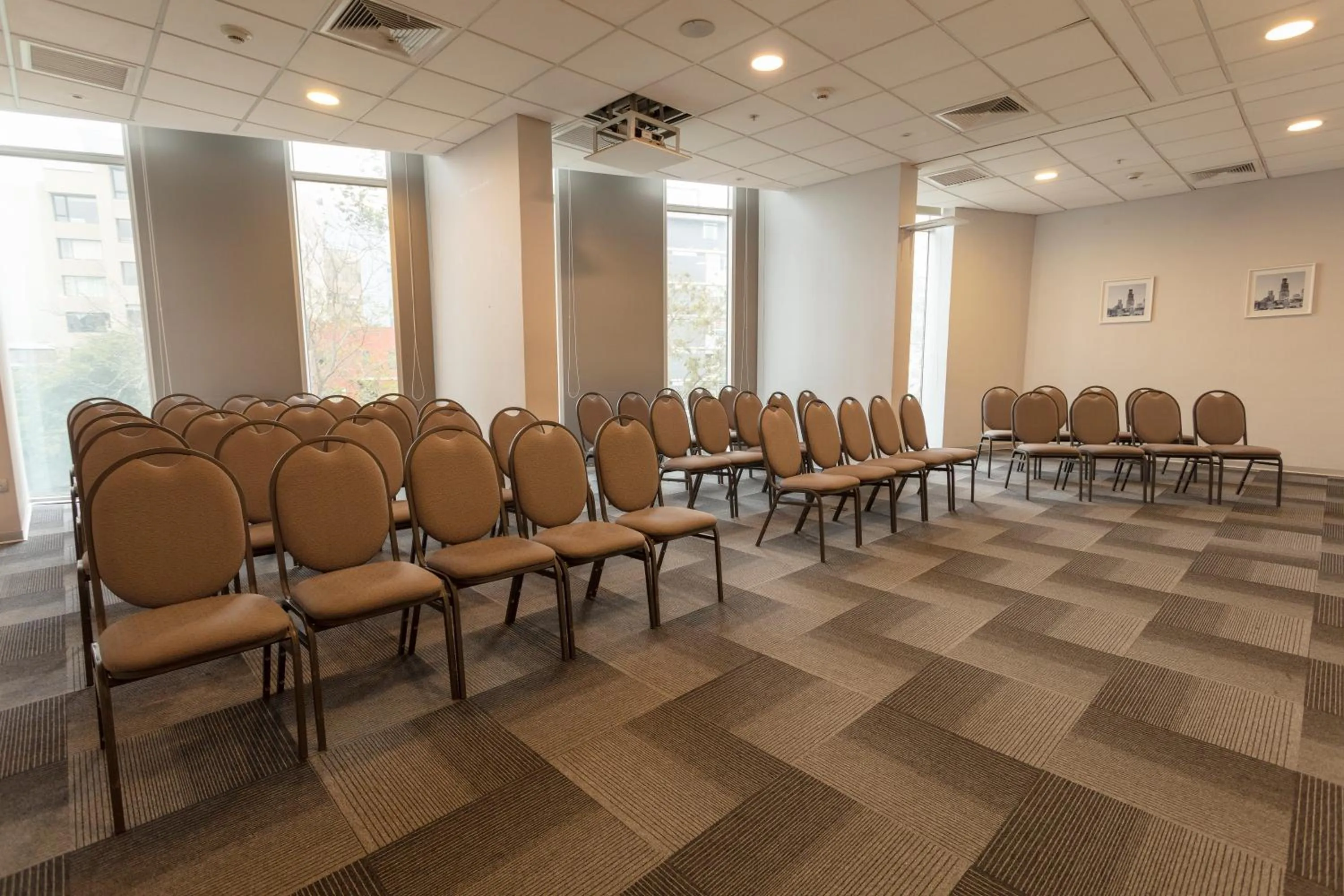 Meeting/conference room in Ramada Encore by Wyndham Lima San Isidro
