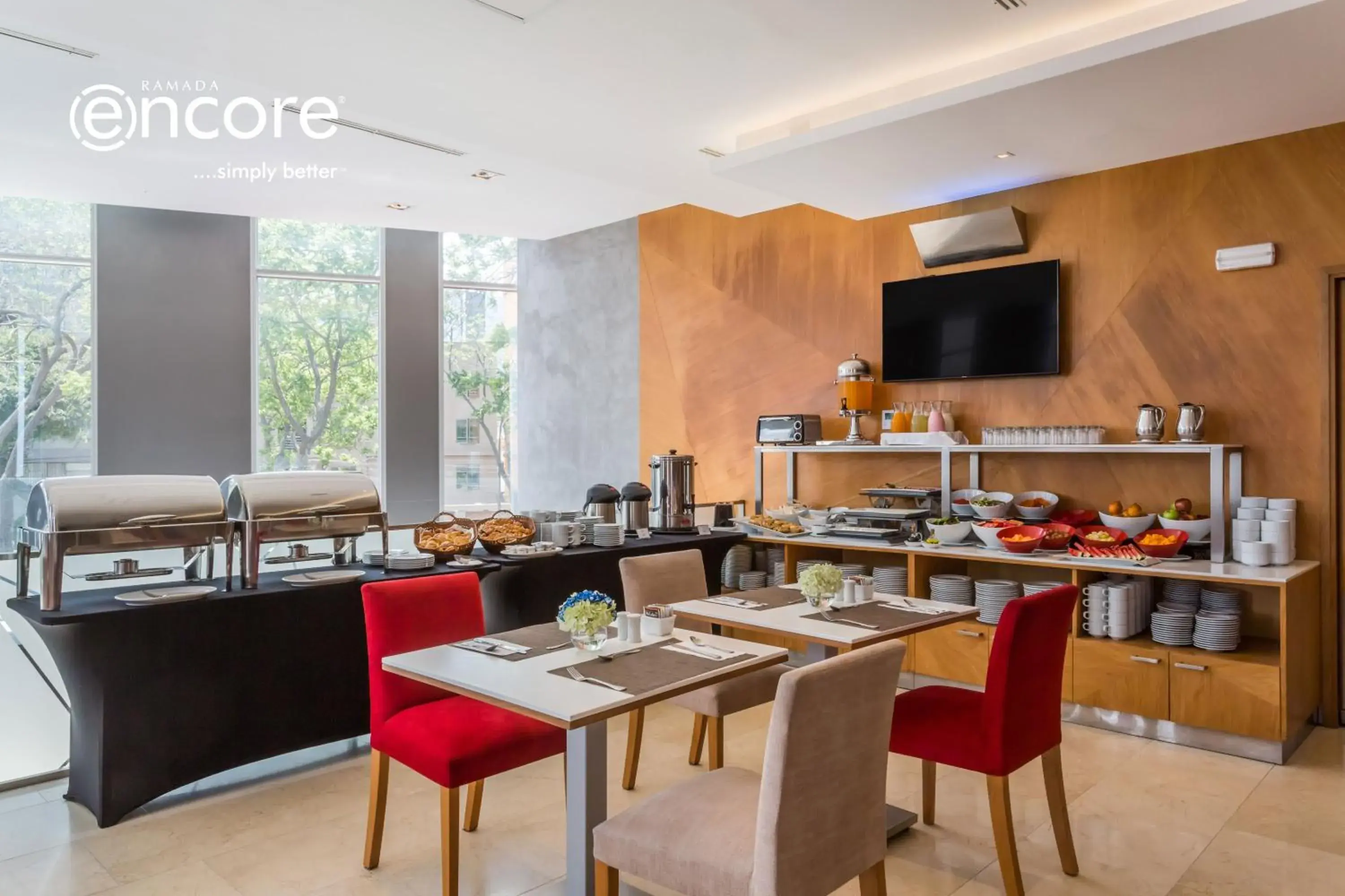 Food and drinks in Ramada Encore by Wyndham Lima San Isidro Food and drinks in Ramada Encore by Wyndham Lima San Isidro