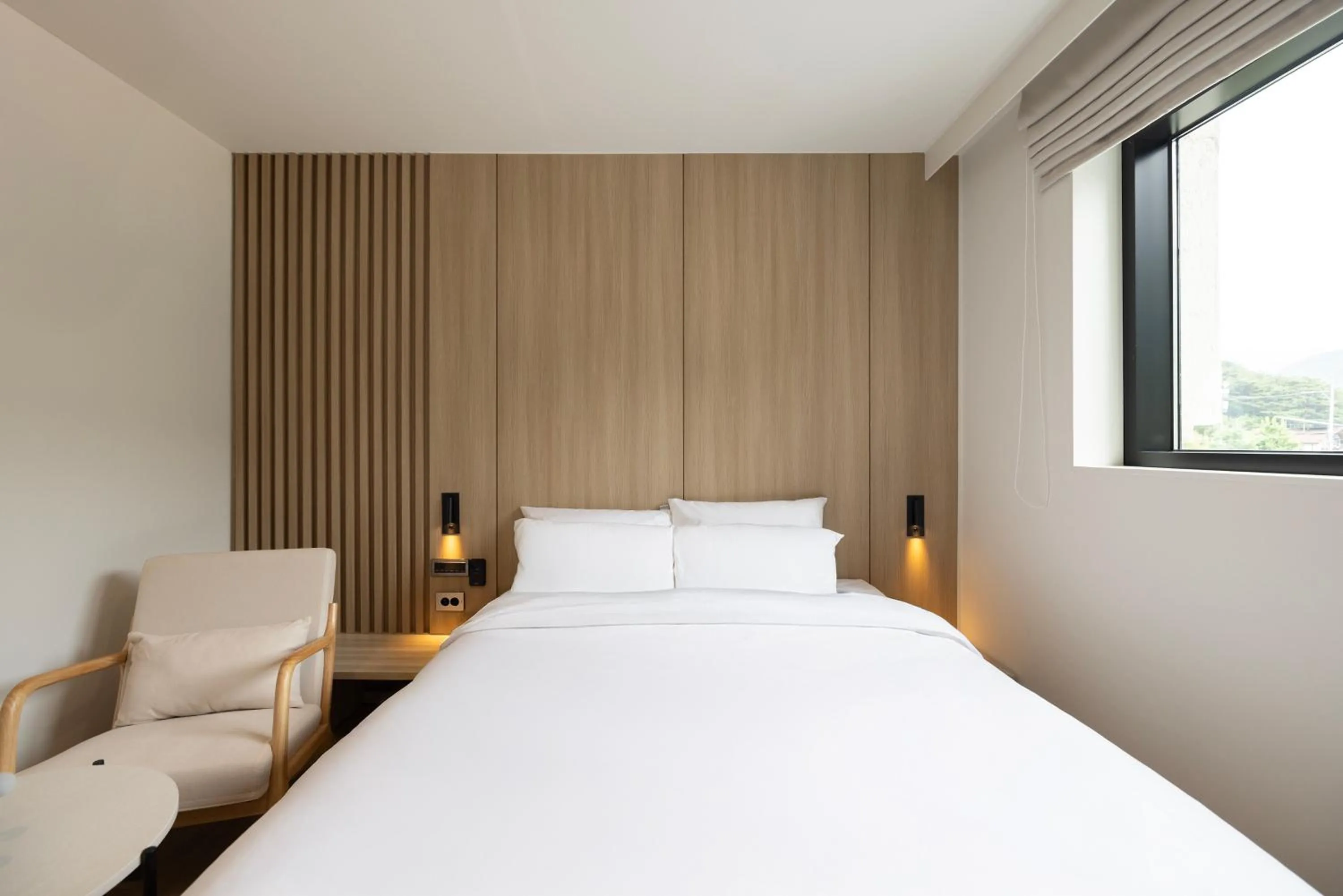 Bed in Hotel Rivmont Danyang by AANK