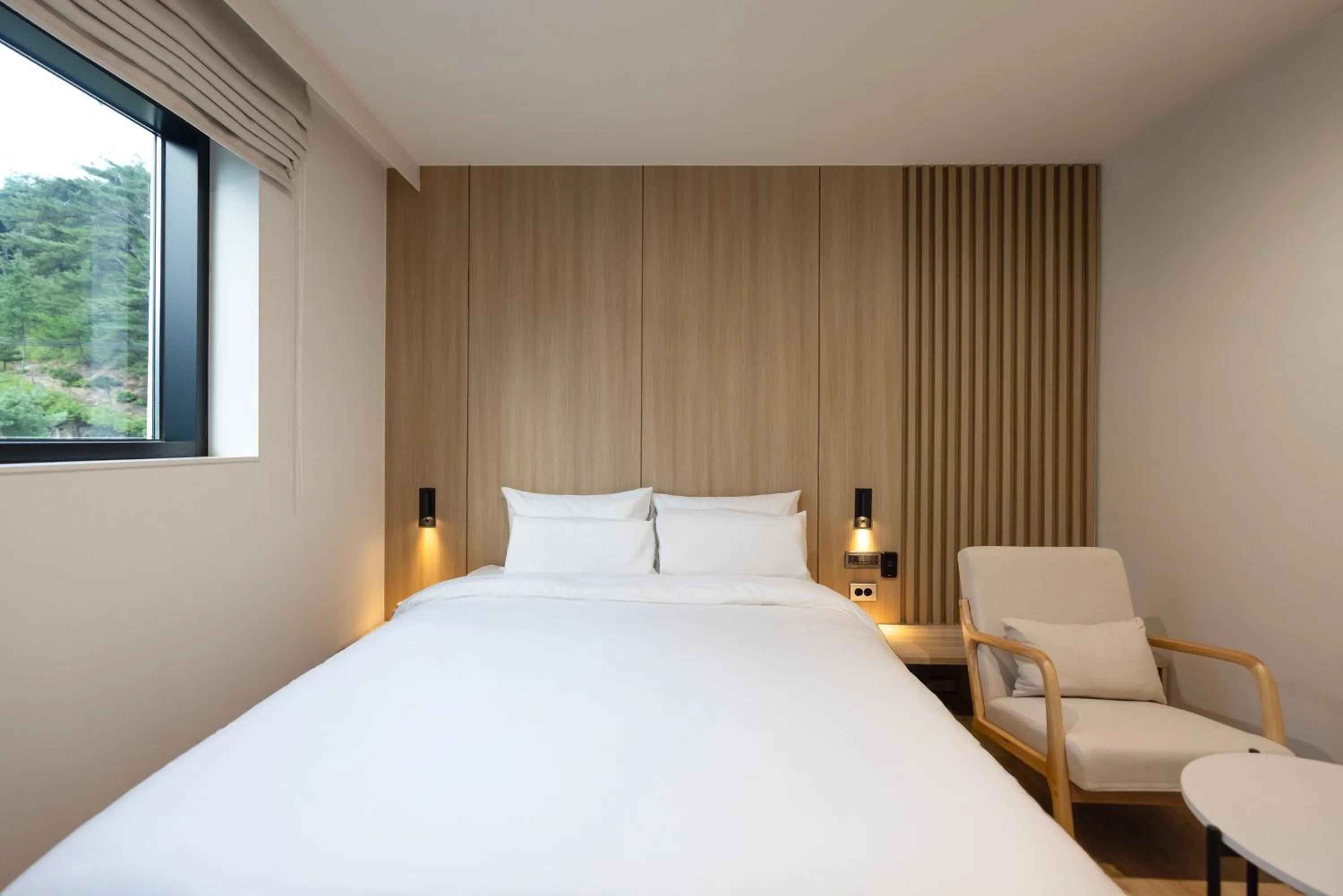 Bed in Hotel Rivmont Danyang by AANK