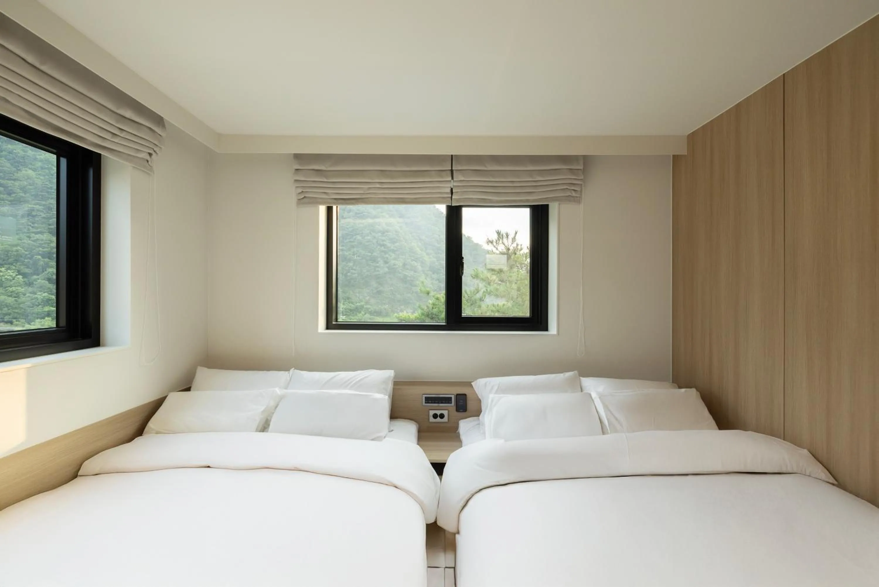 Bed in Hotel Rivmont Danyang by AANK
