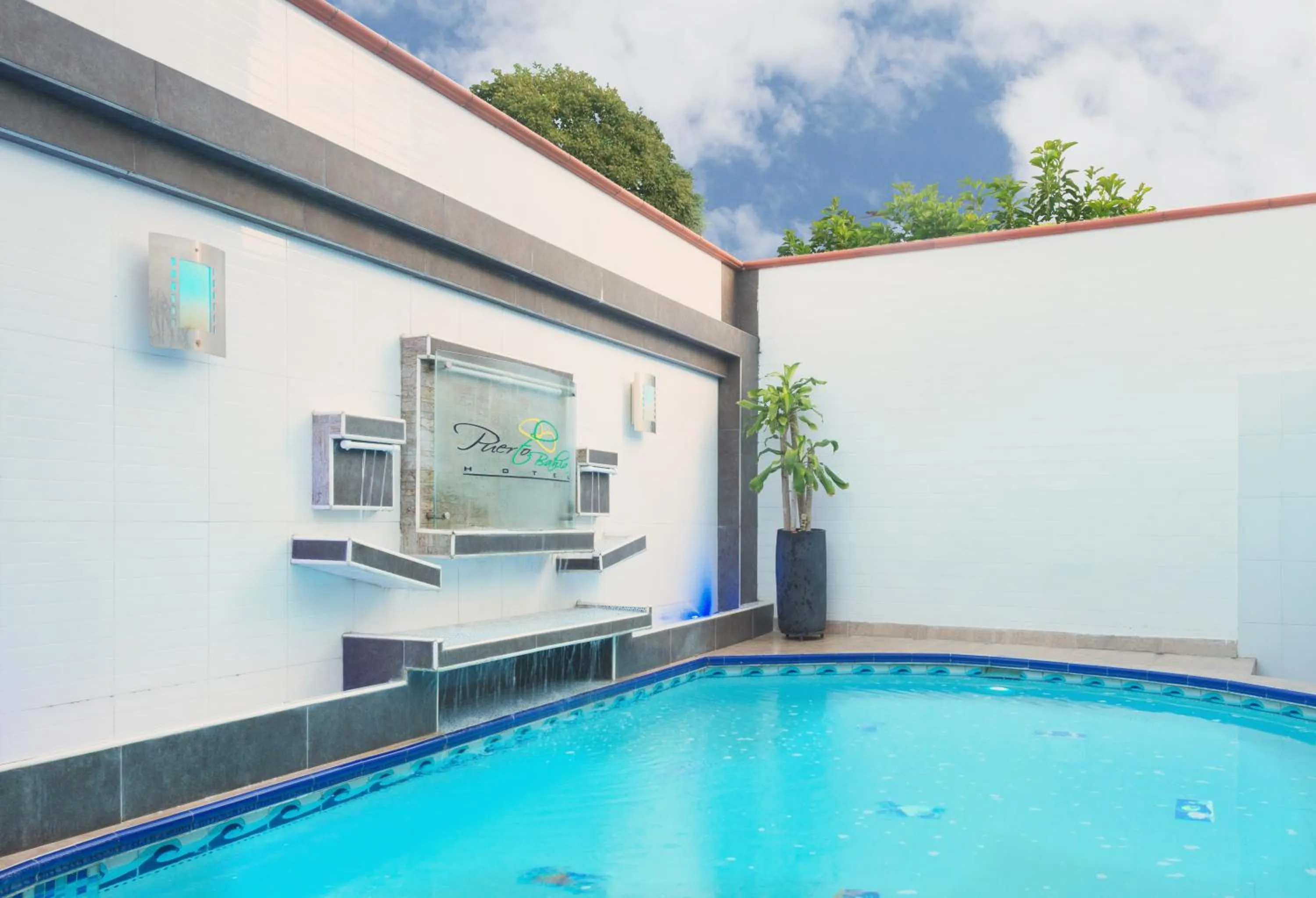 Hotel Puerto Bahia