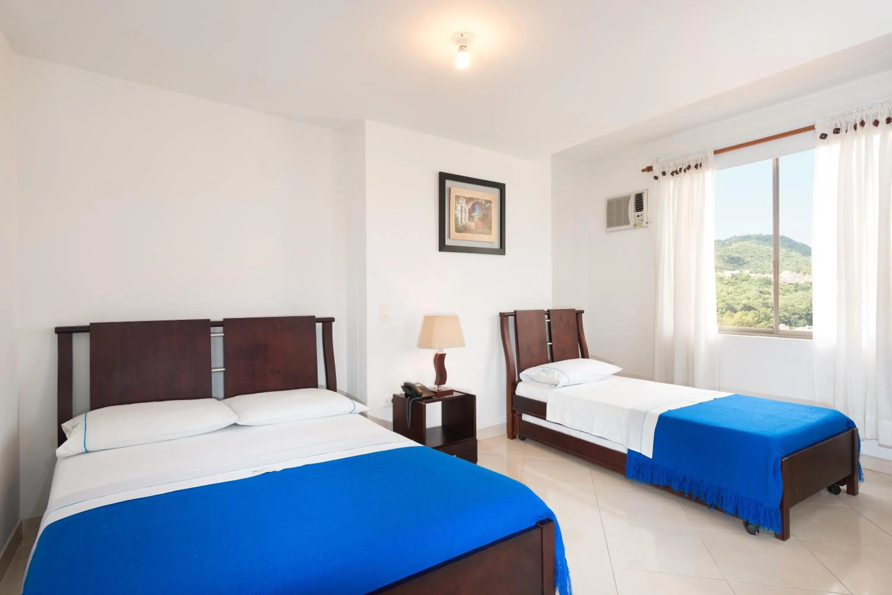 Triple Room with Air Conditioning in Hotel Puerto Bahia