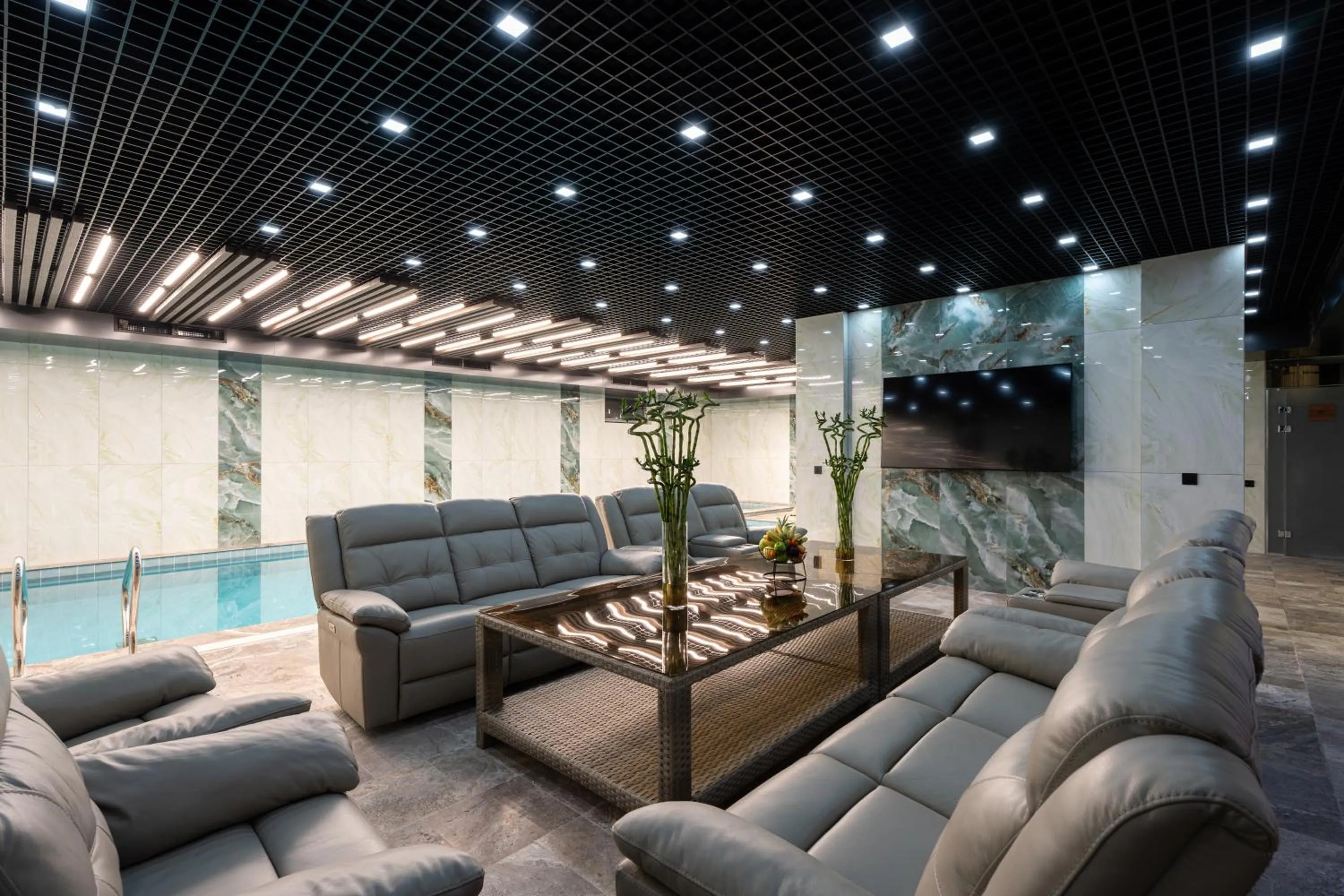 Seating area in Grand Dior