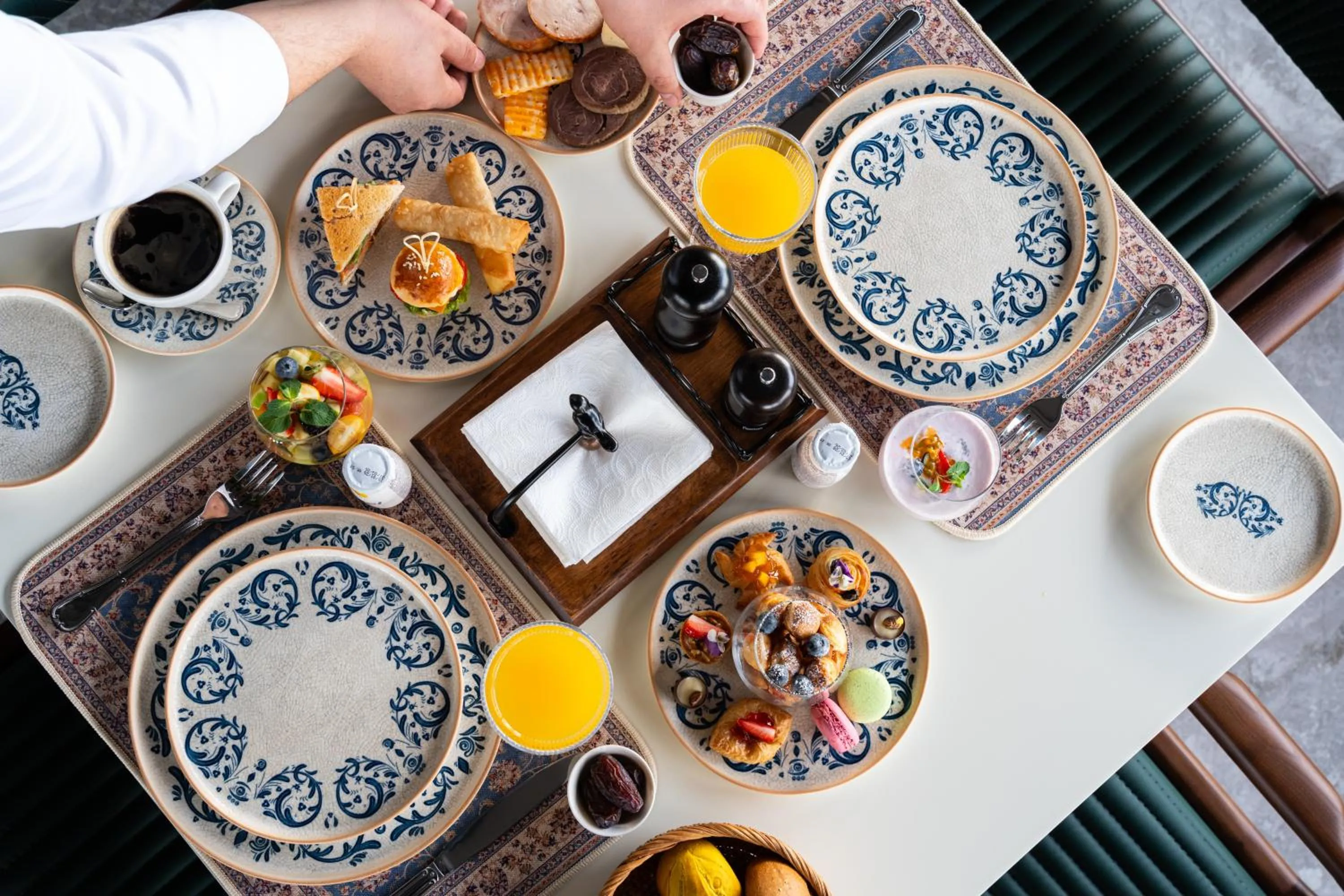 Breakfast in Grand Dior