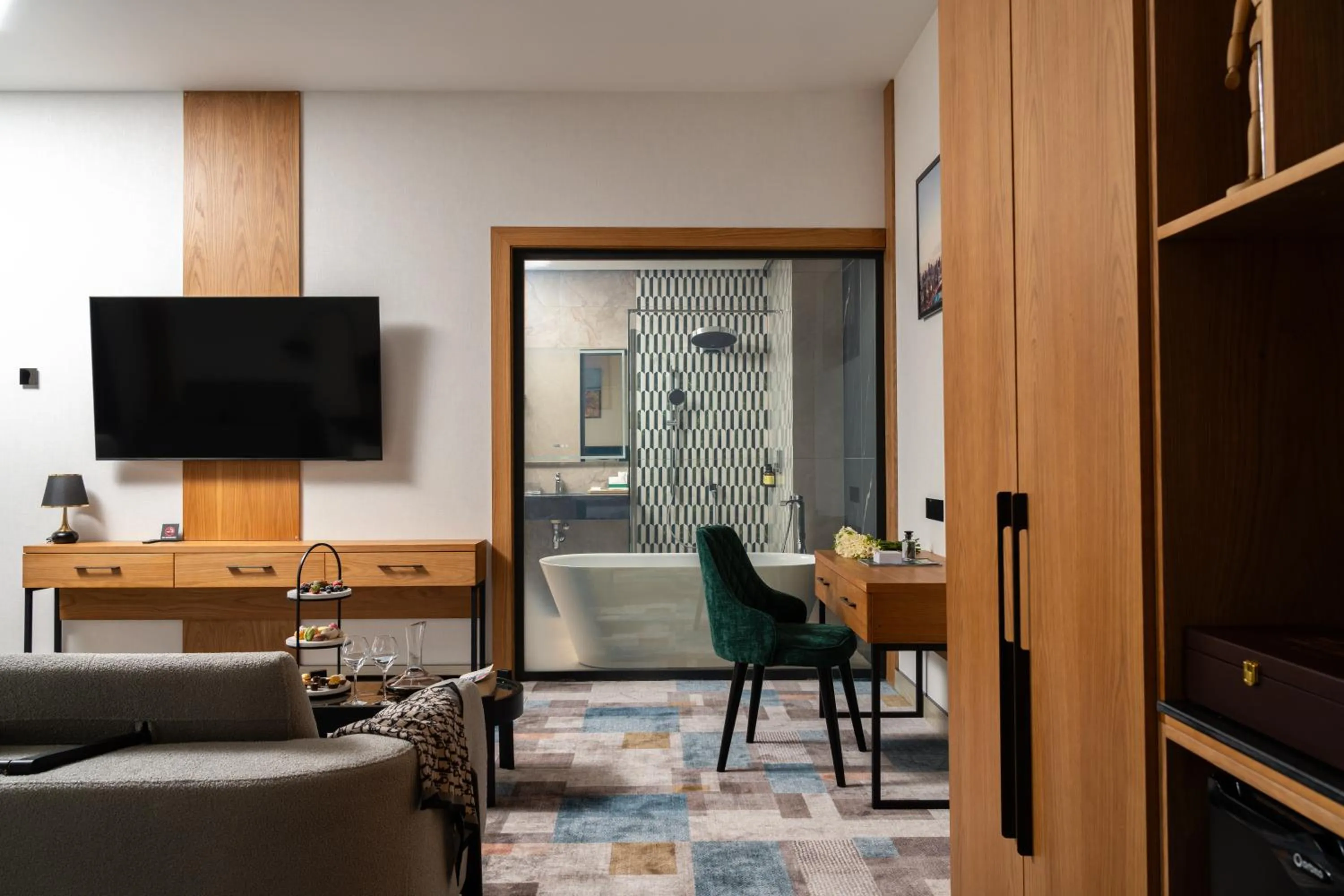 TV and multimedia in Grand Dior