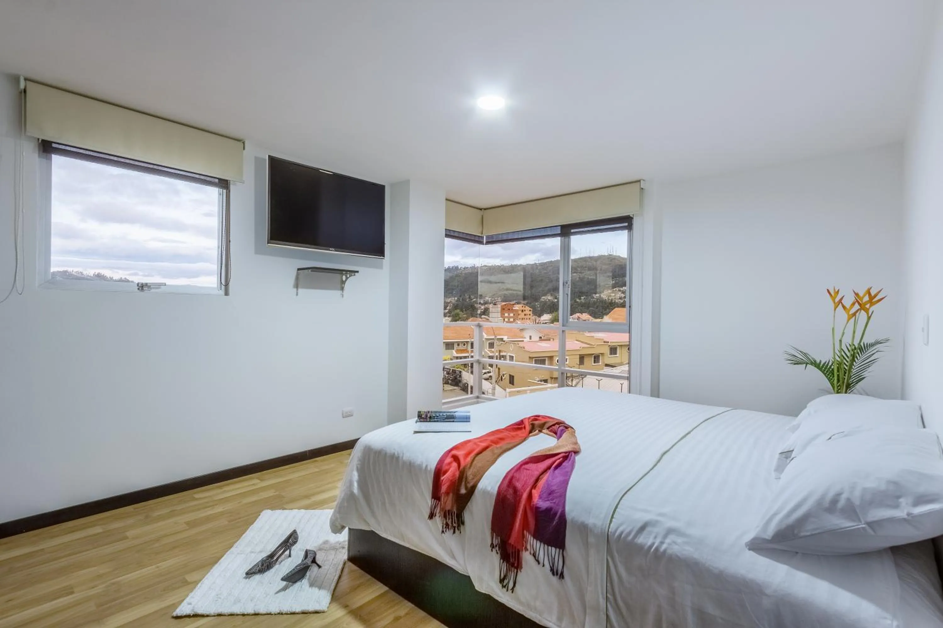 Bed in Gaviota Apartments & Suites