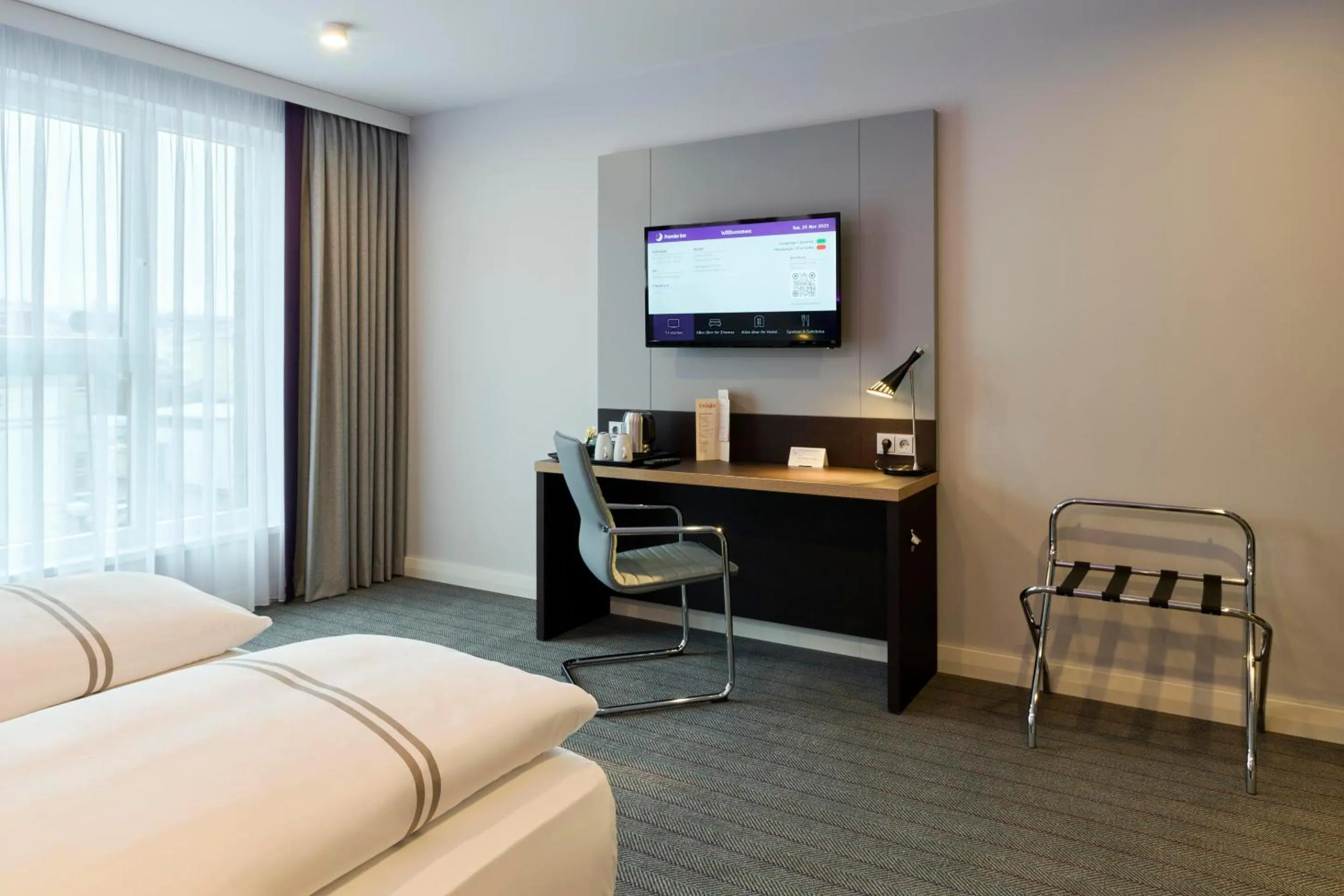 Twin Room - Disability Access in Premier Inn Stuttgart Zuffenhausen