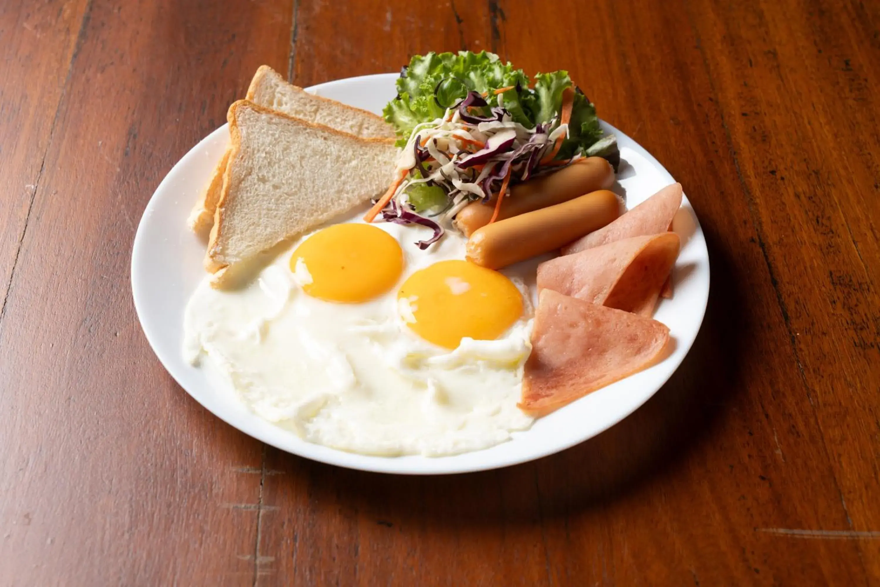 Food in Dewan Bangkok Food in Dewan Bangkok