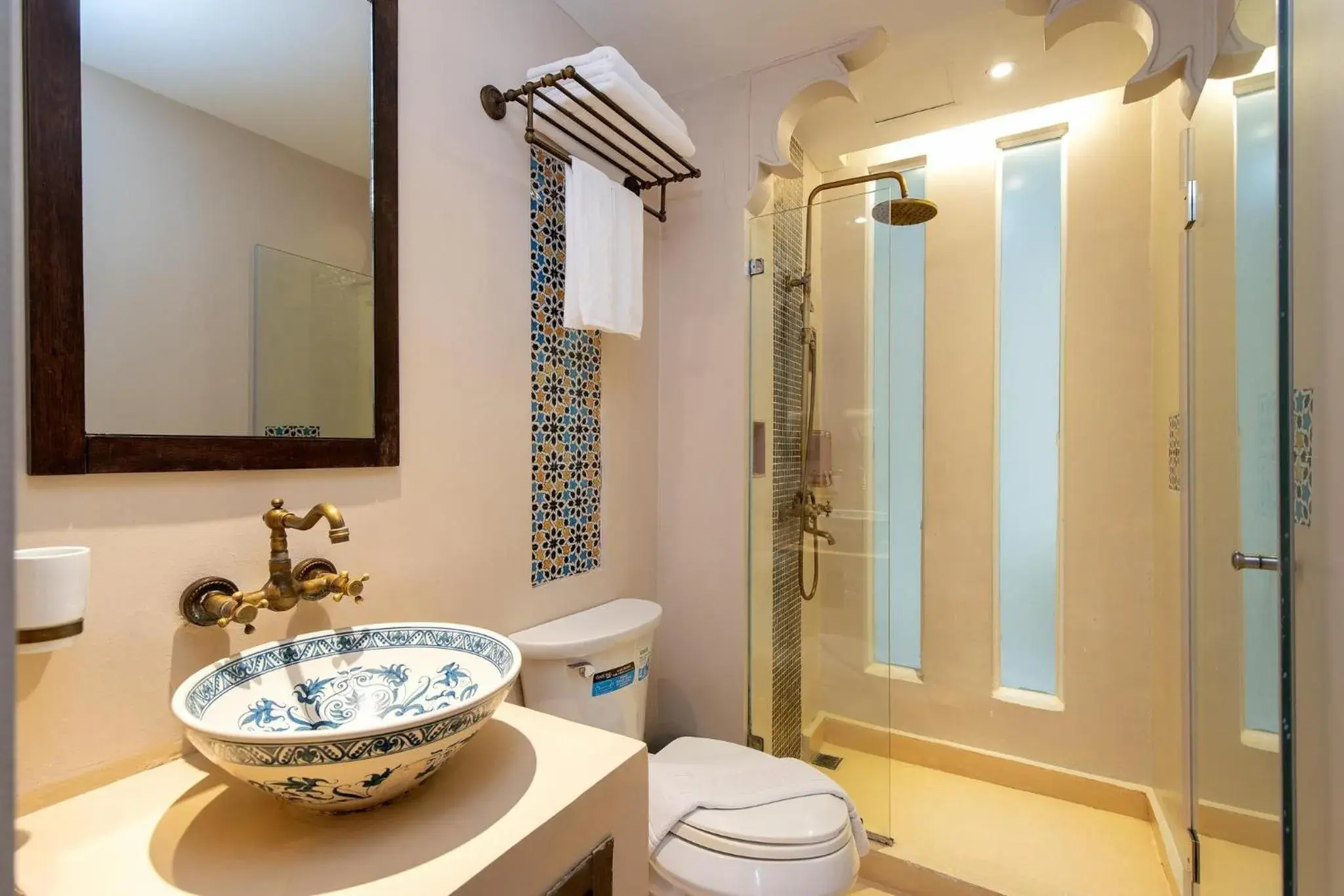 Dewan Bangkok Dewan Bangkok