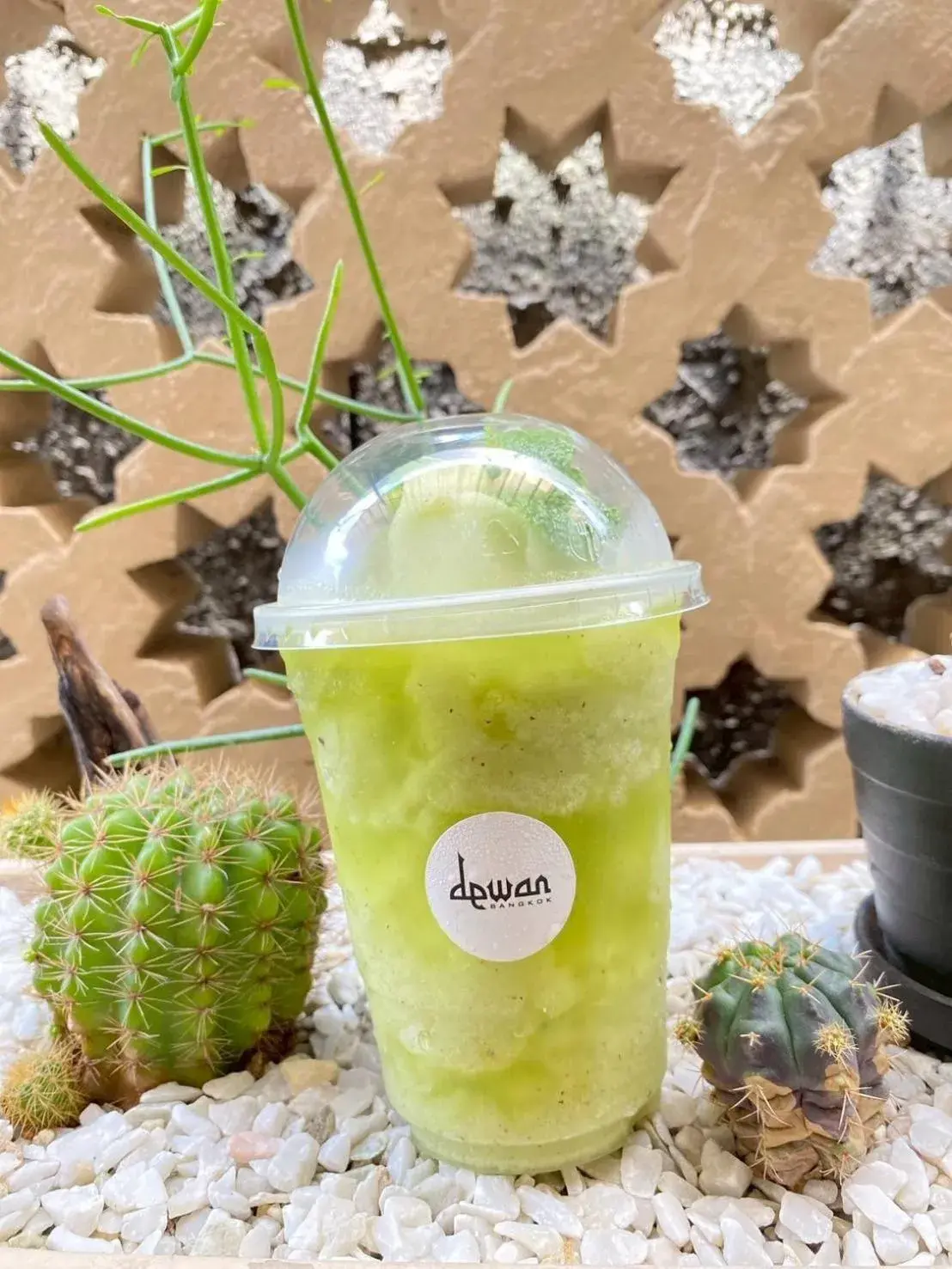 Food and drinks in Dewan Bangkok Food and drinks in Dewan Bangkok