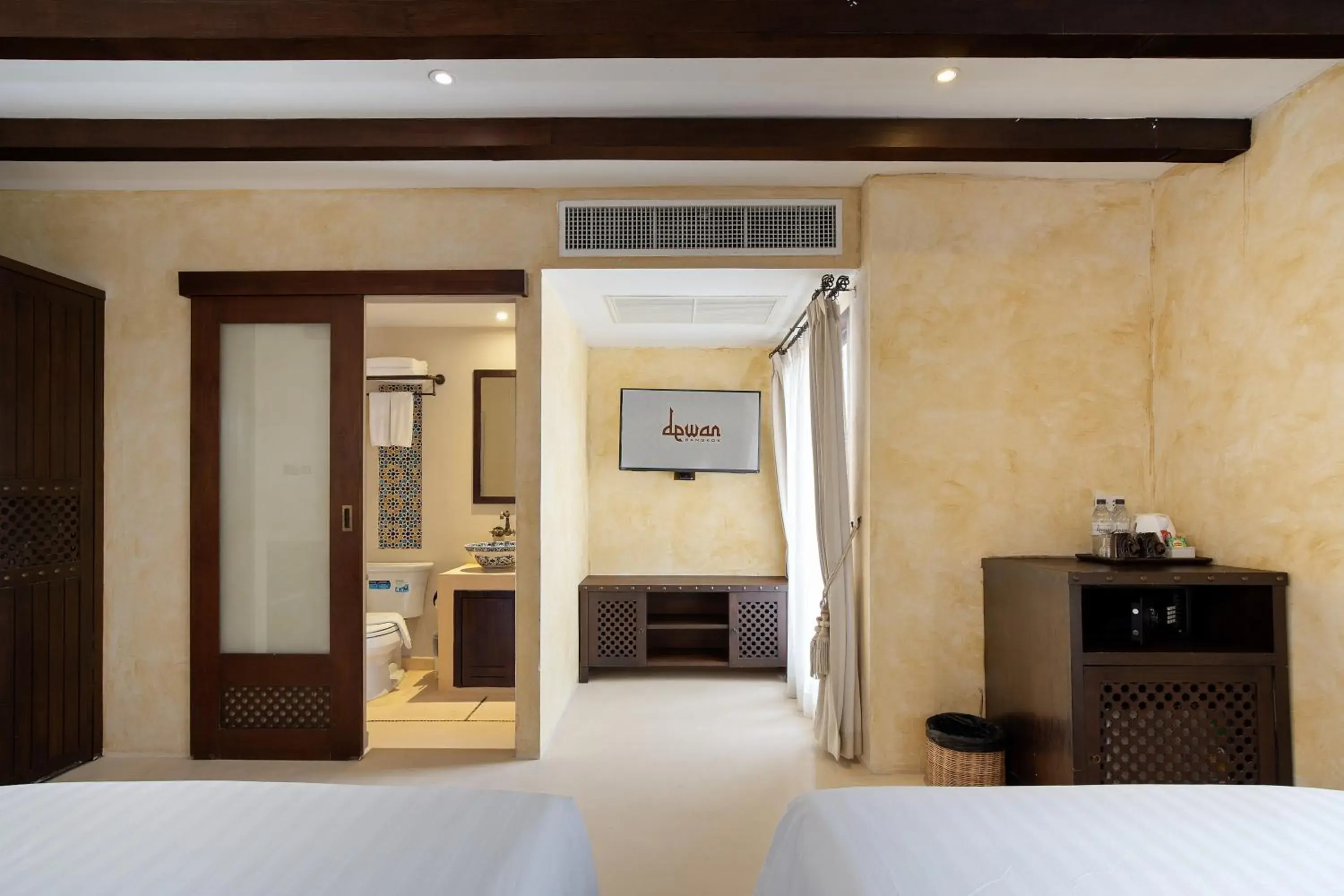 Photo of the whole room, Bed in Dewan Bangkok Photo of the whole room, Bed in Dewan Bangkok