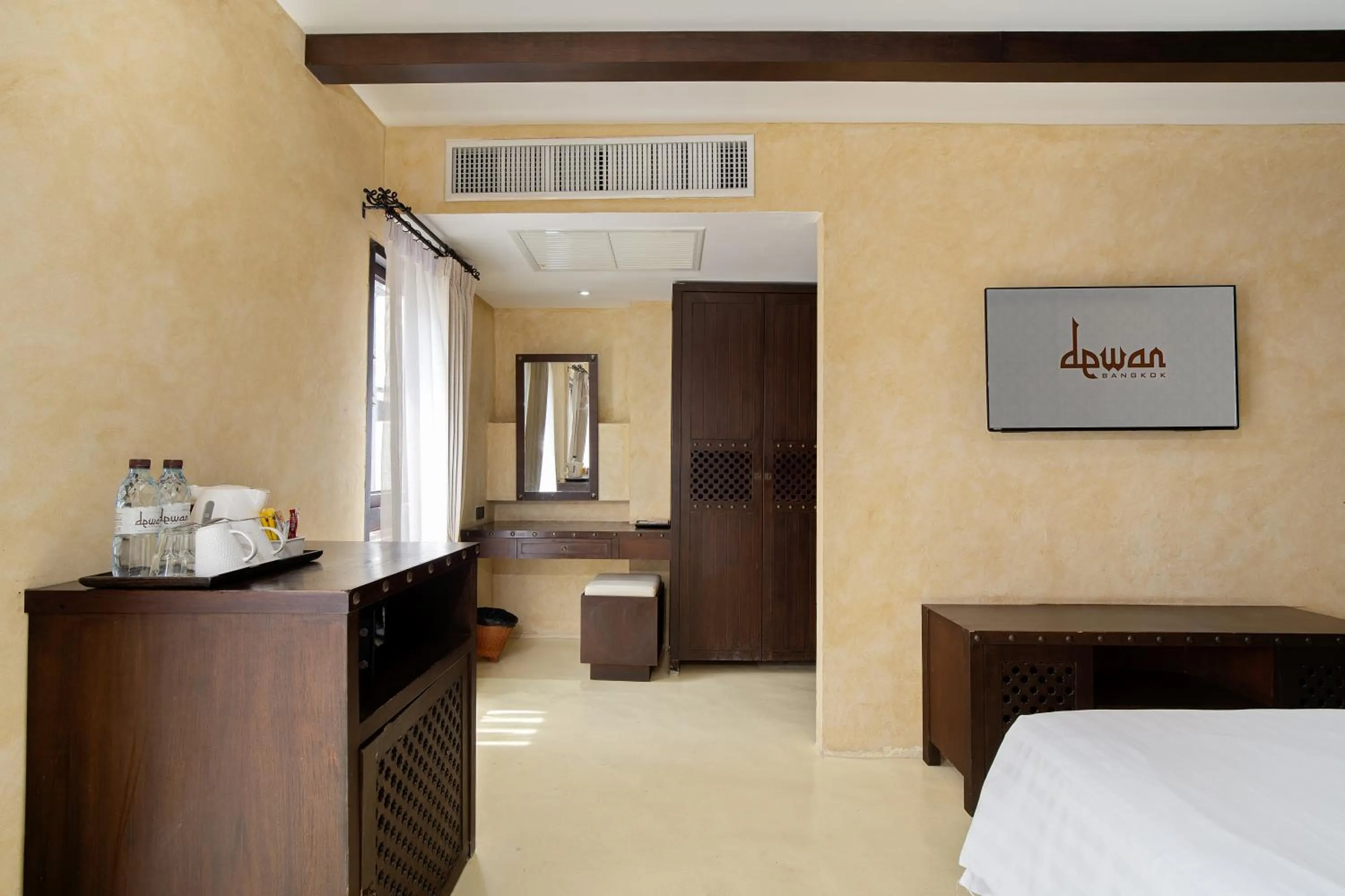 Bedroom, Bed in Dewan Bangkok