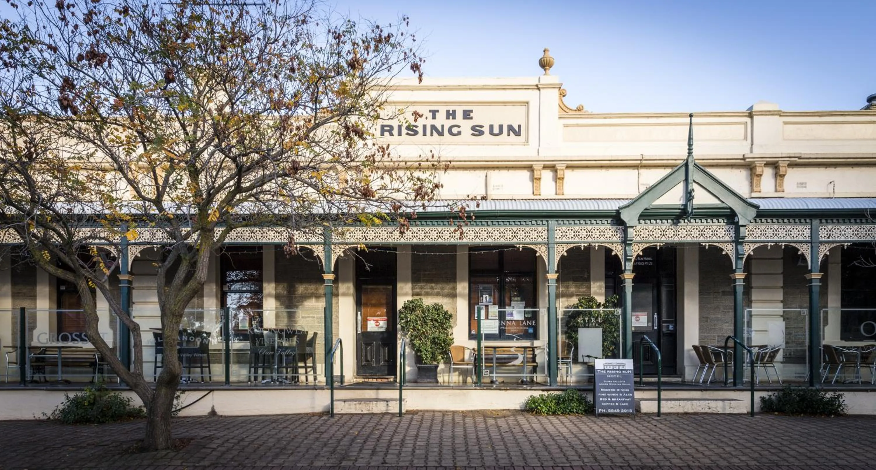 Facade/entrance in The Rising Sun Hotel