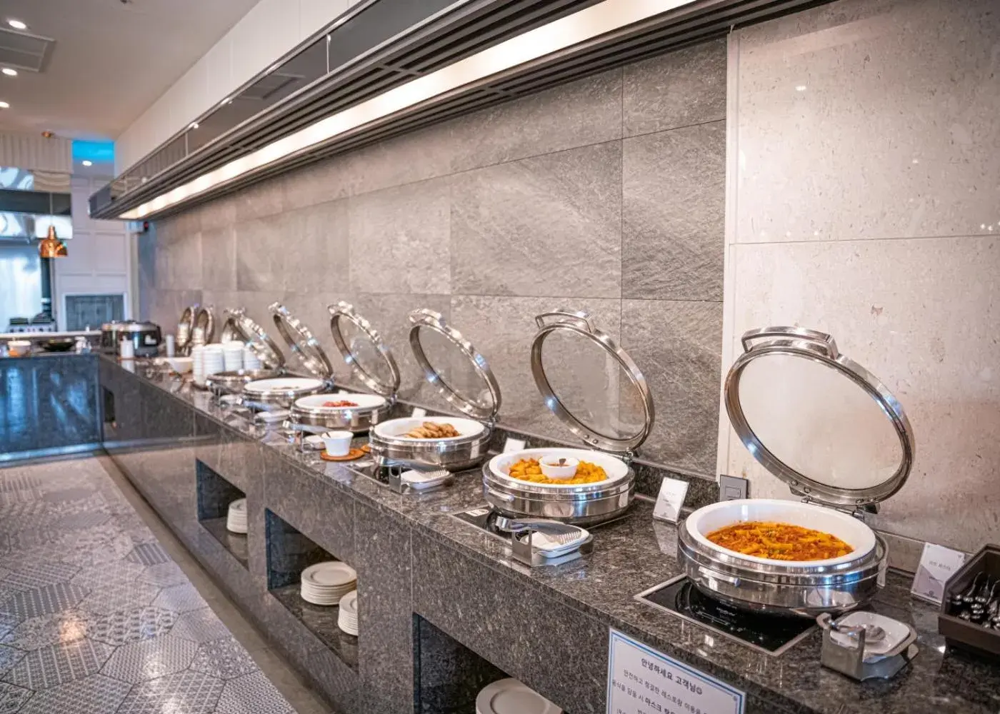 Buffet breakfast in Dyne Resort Buffet breakfast in Dyne Resort