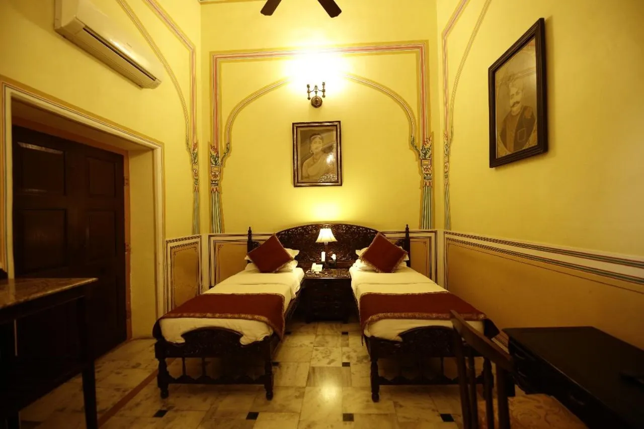 Photo of the whole room, Bed in Hotel Narain Niwas Palace