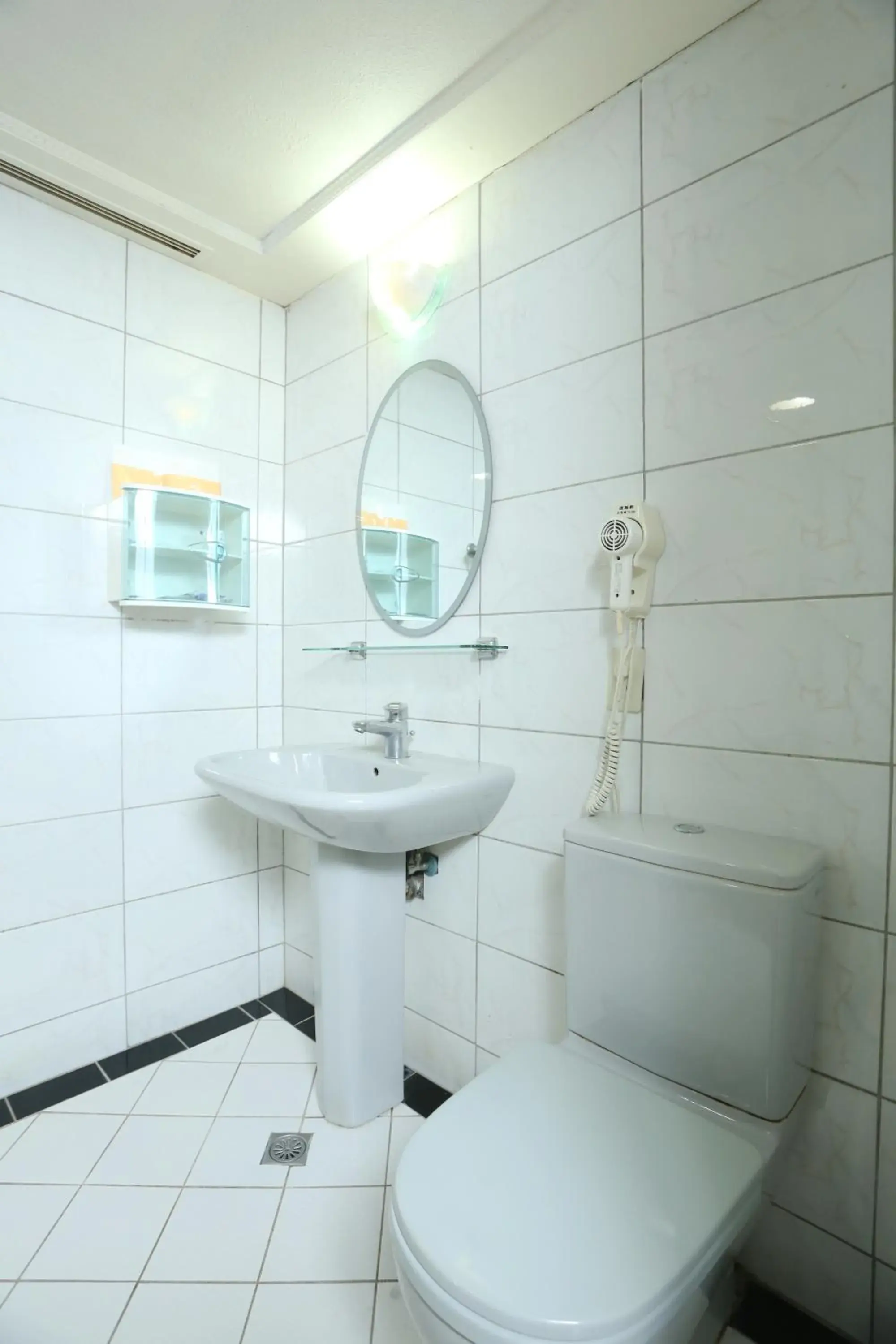 Bathroom in Banciaoking Hotel