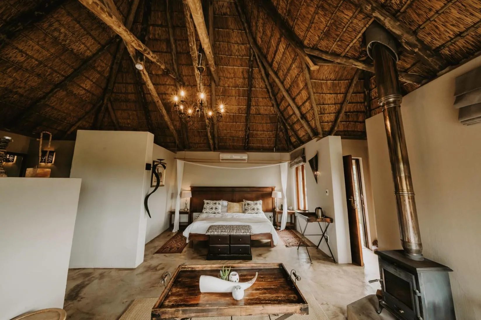 Bed in Bukela Game Lodge - Amakhala Game Reserve