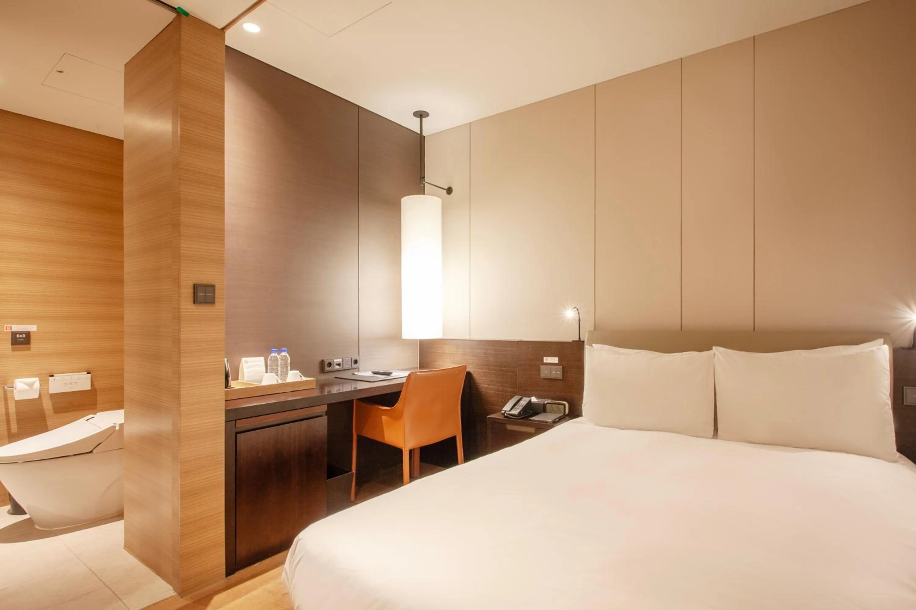 Bedroom, Bed in Crown Park Hotel Seoul Myeongdong