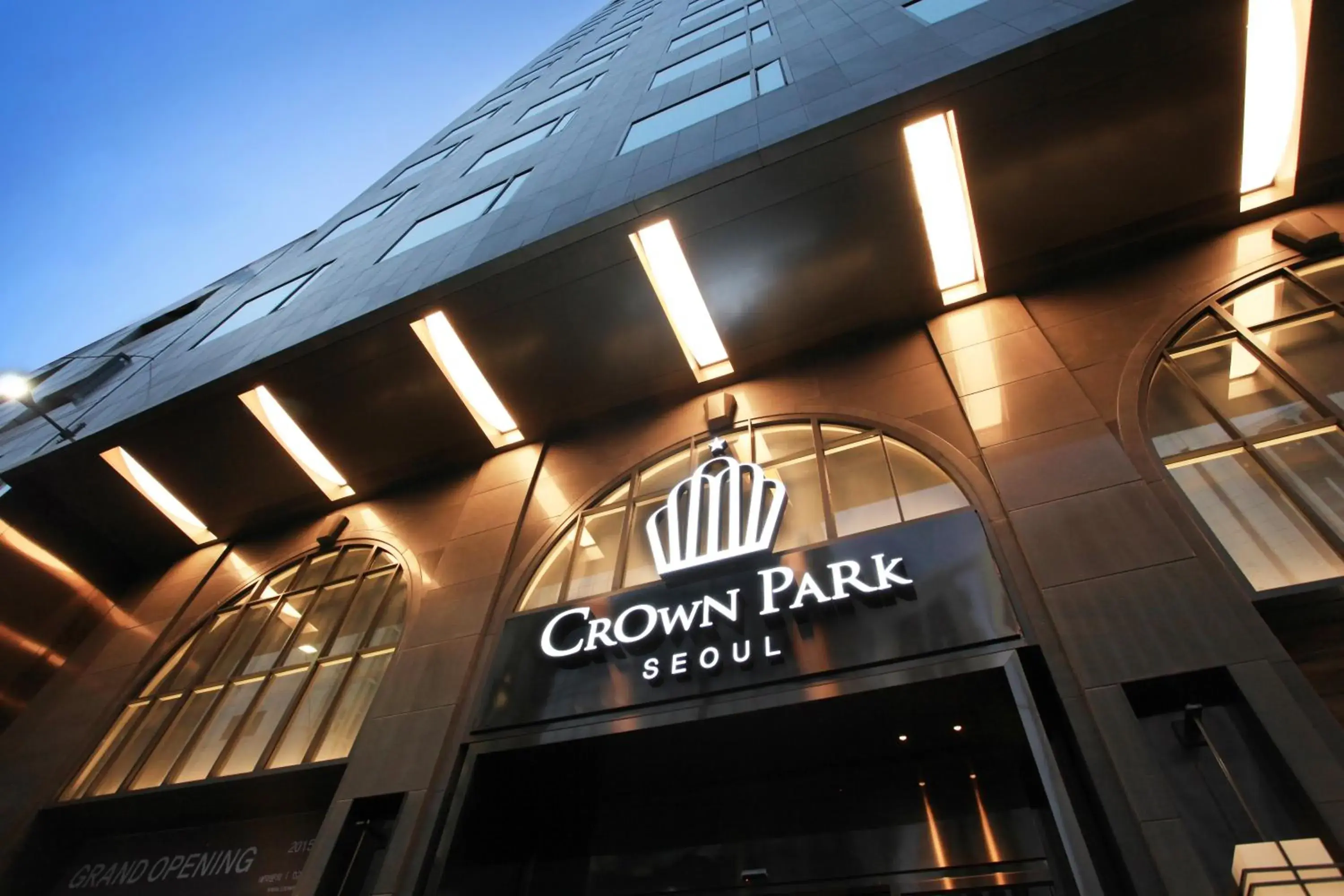 Facade/entrance in Crown Park Hotel Seoul Myeongdong Facade/entrance in Crown Park Hotel Seoul Myeongdong