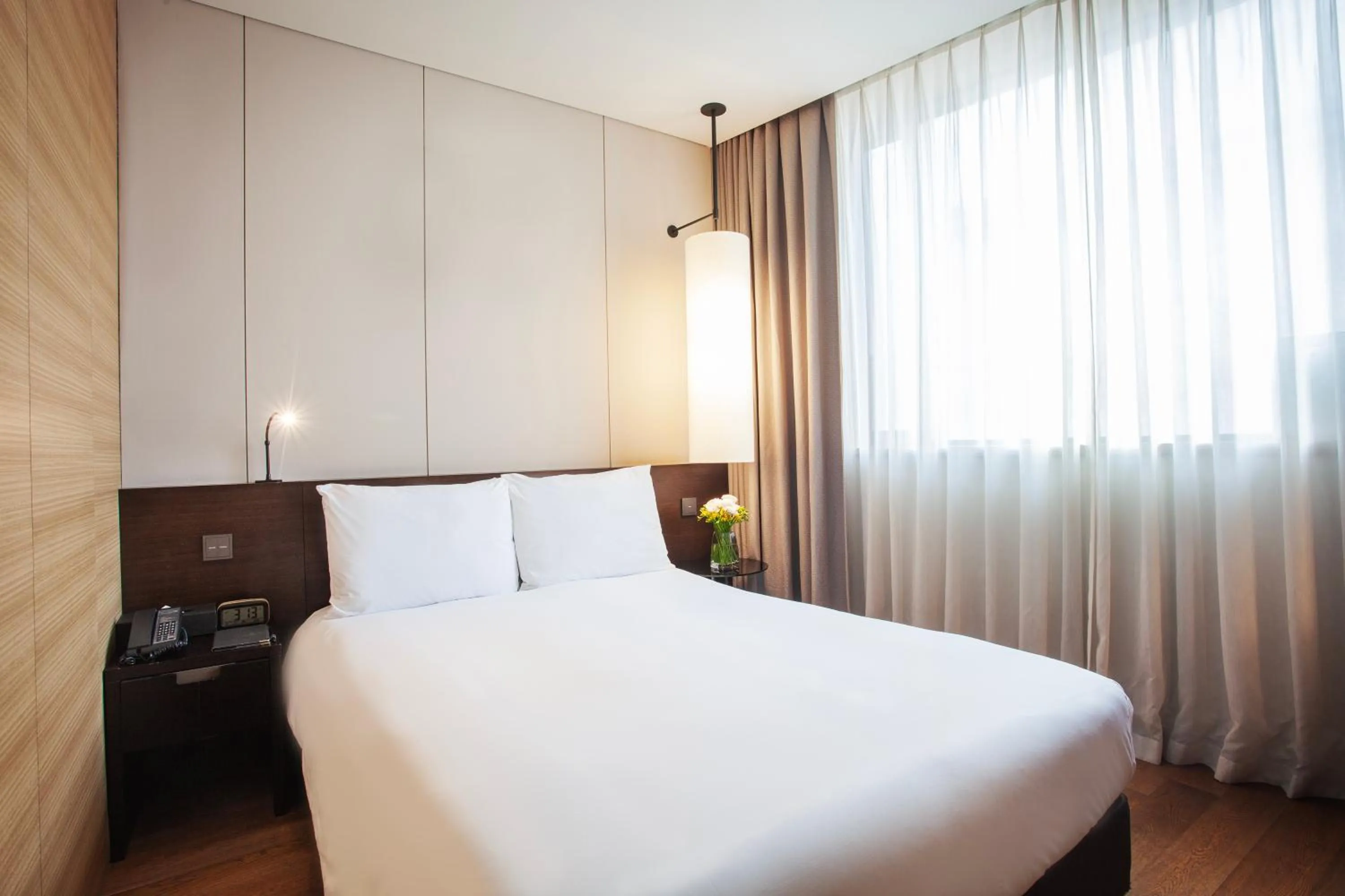 Bedroom, Bed in Crown Park Hotel Seoul Myeongdong