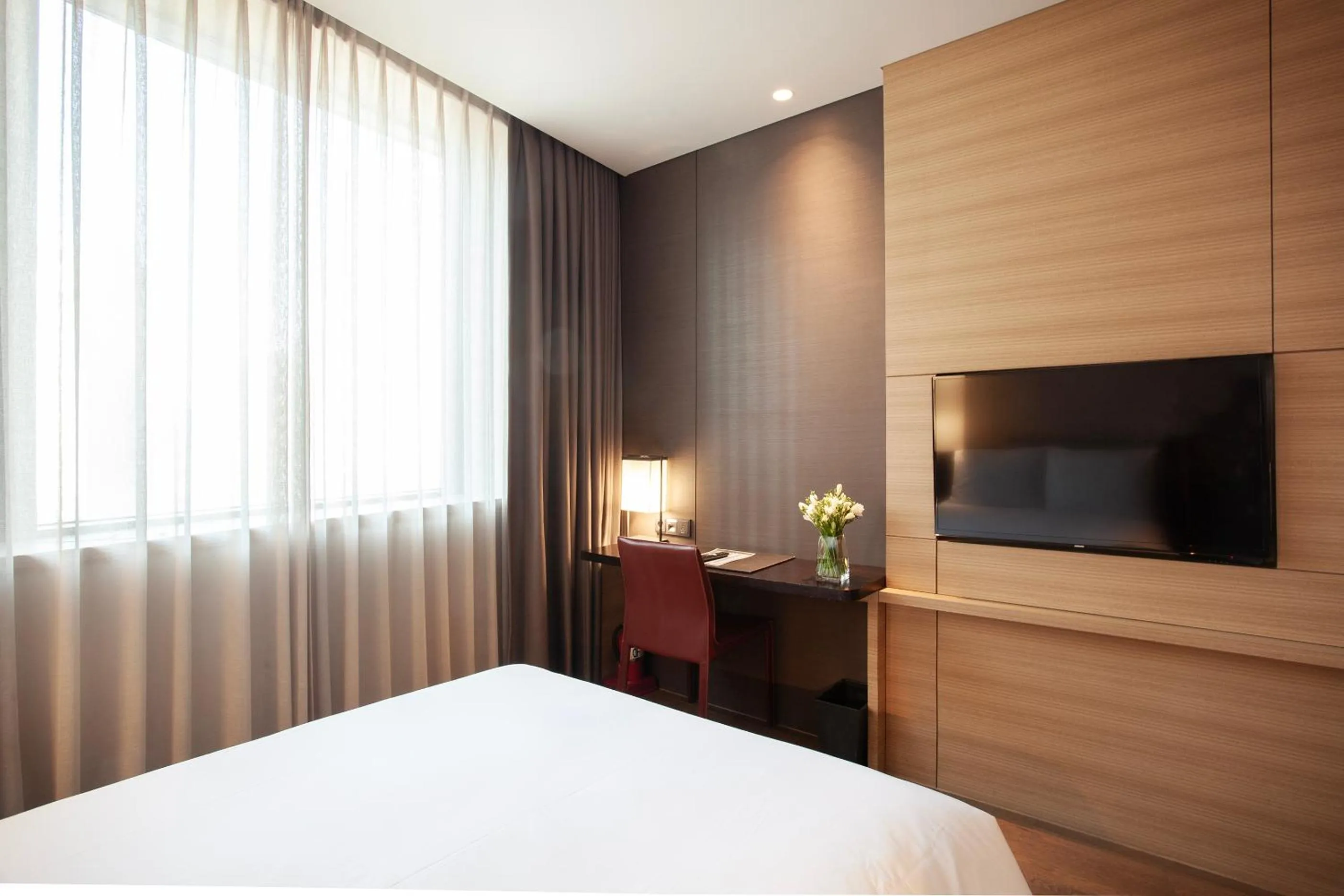 Photo of the whole room, Bed in Crown Park Hotel Seoul Myeongdong