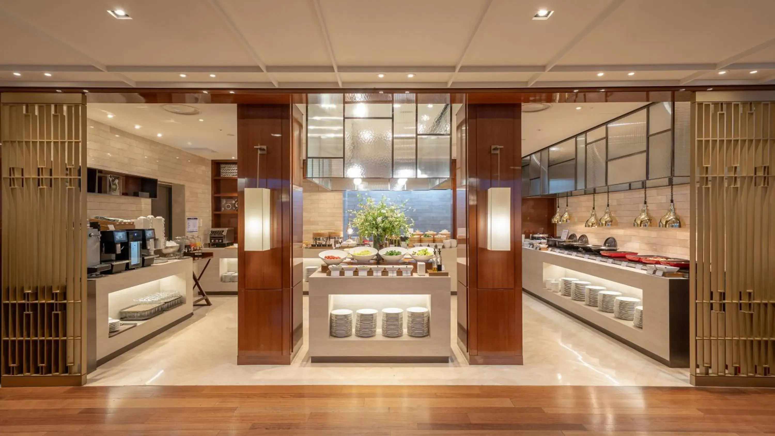 Restaurant/places to eat in Crown Park Hotel Seoul Myeongdong Restaurant/places to eat in Crown Park Hotel Seoul Myeongdong