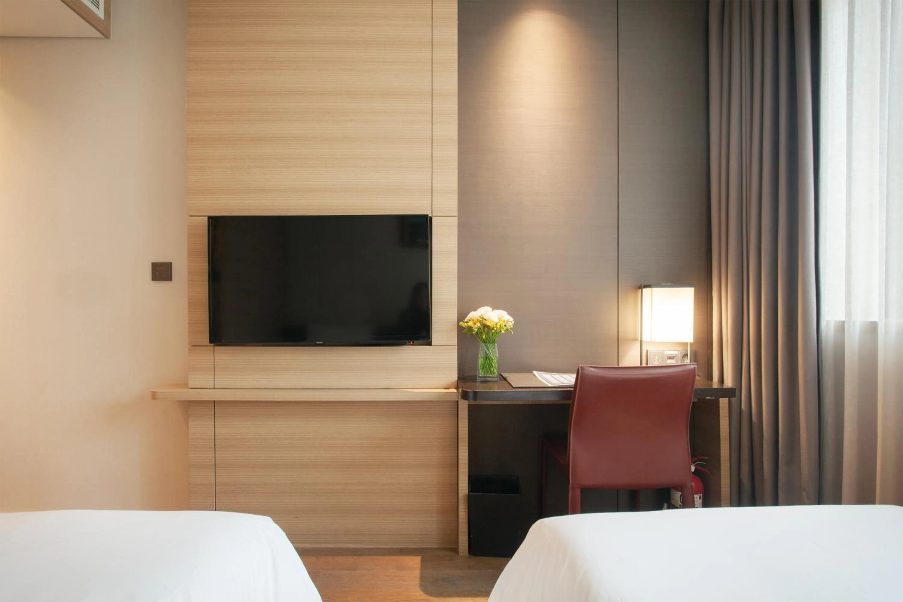 Bedroom, Bed in Crown Park Hotel Seoul Myeongdong