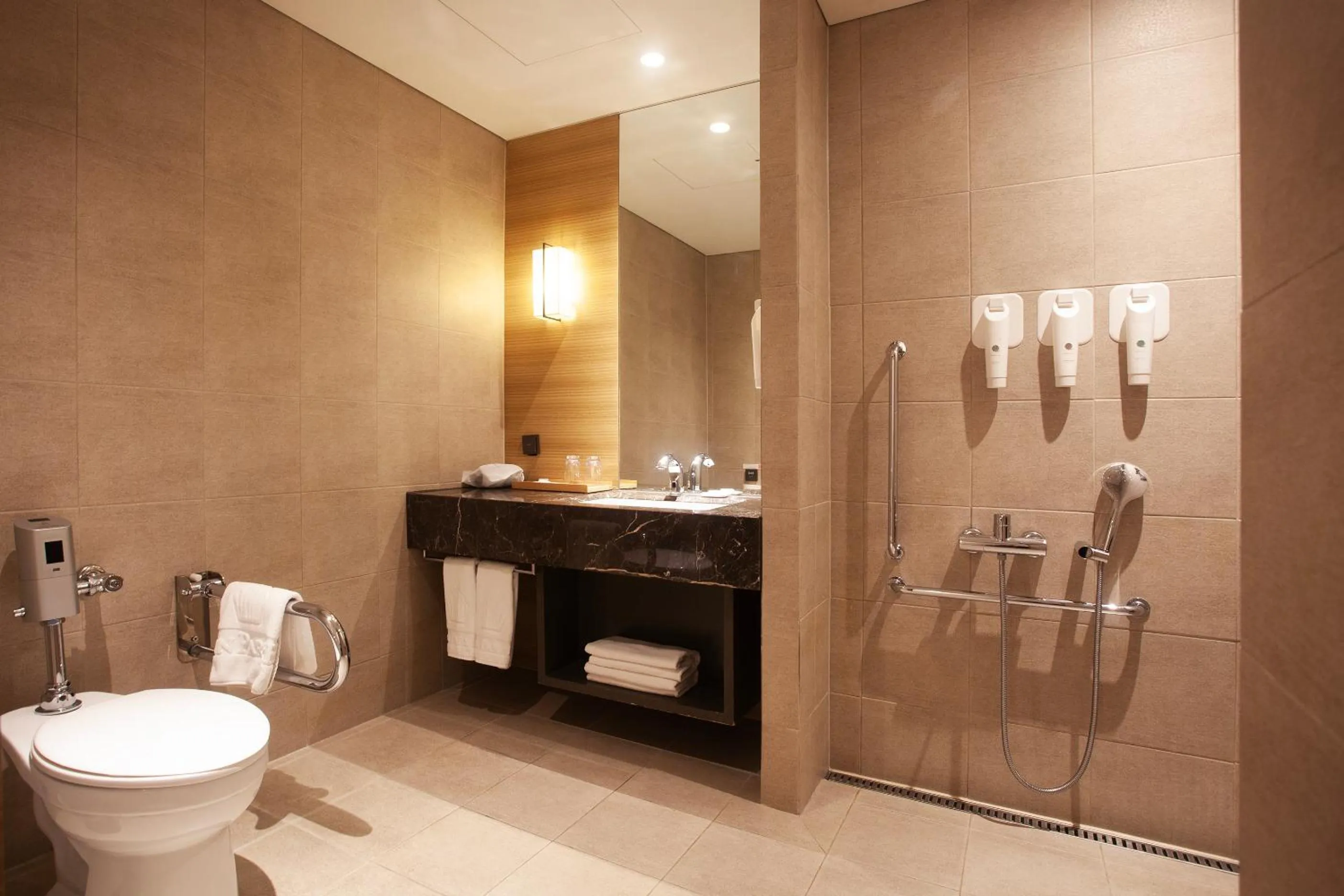 Bathroom in Crown Park Hotel Seoul Myeongdong