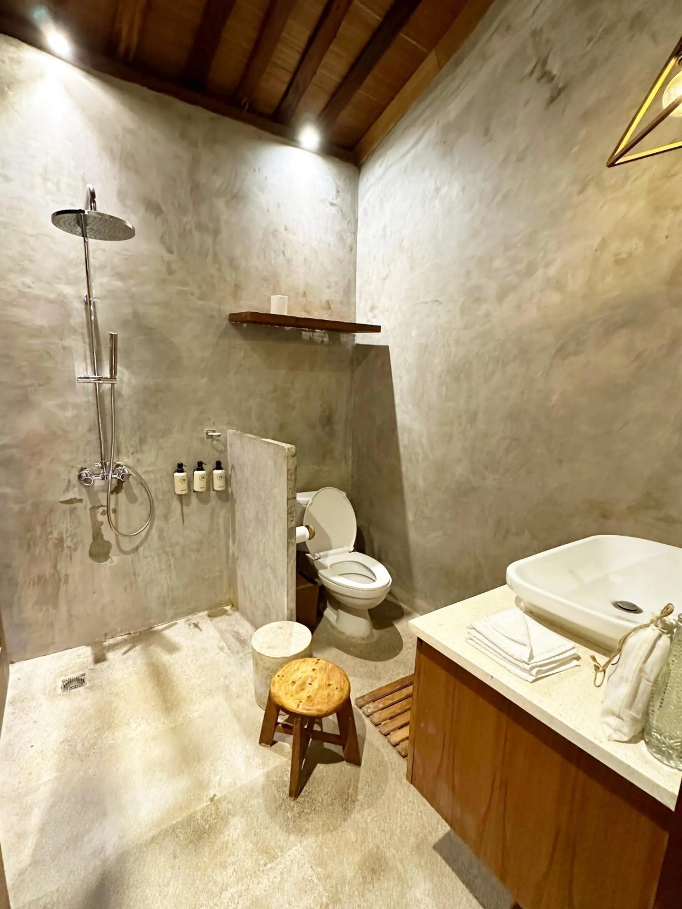 Bathroom in ZIN Berawa Villas & Bungalows