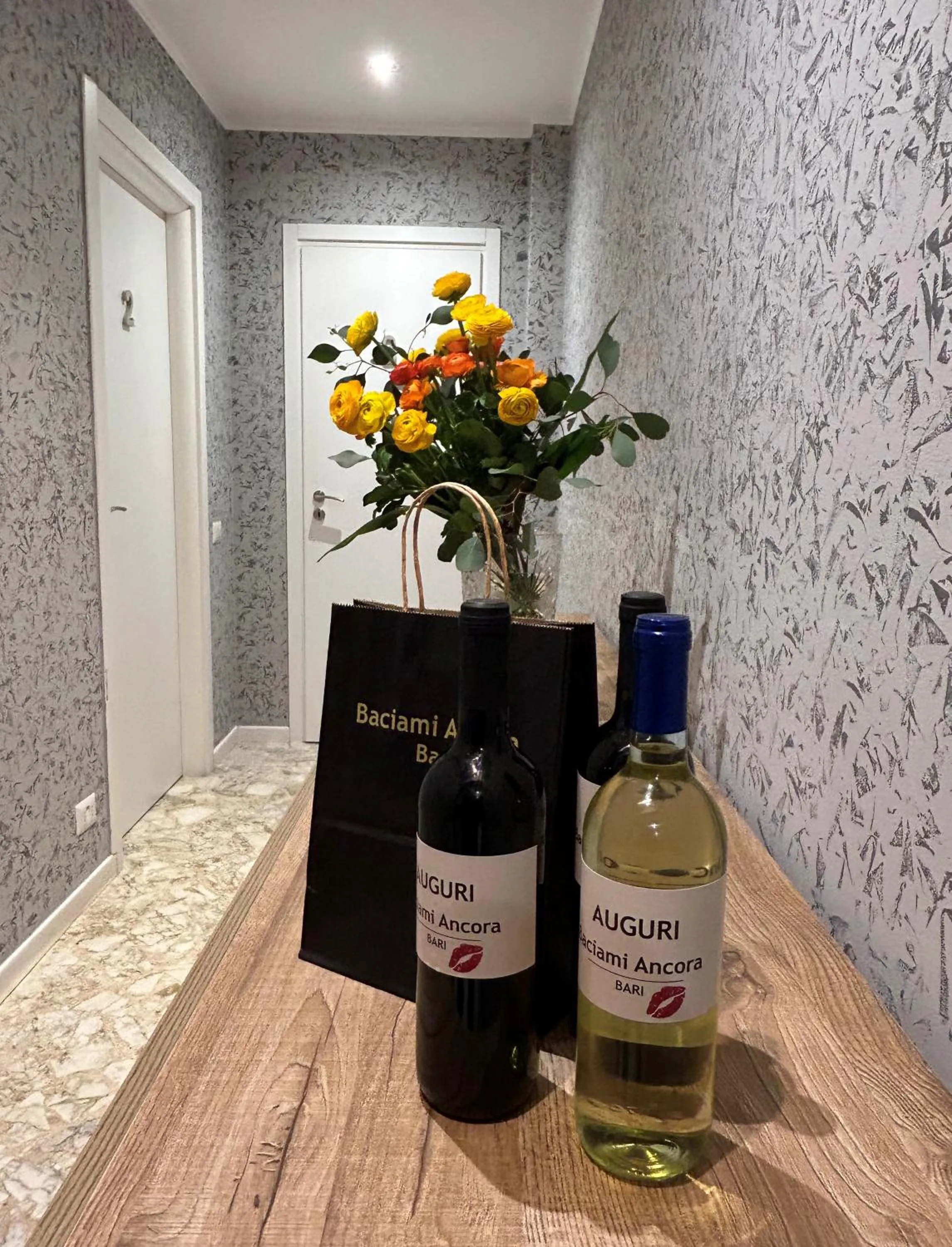 Restaurant/places to eat in B&B Baciami Ancora