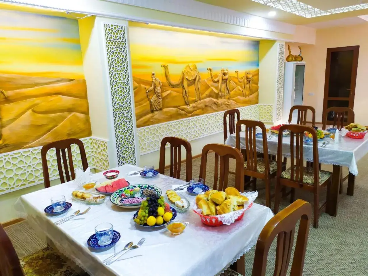 Restaurant/places to eat in Hotel Shams Restaurant/places to eat in Hotel Shams