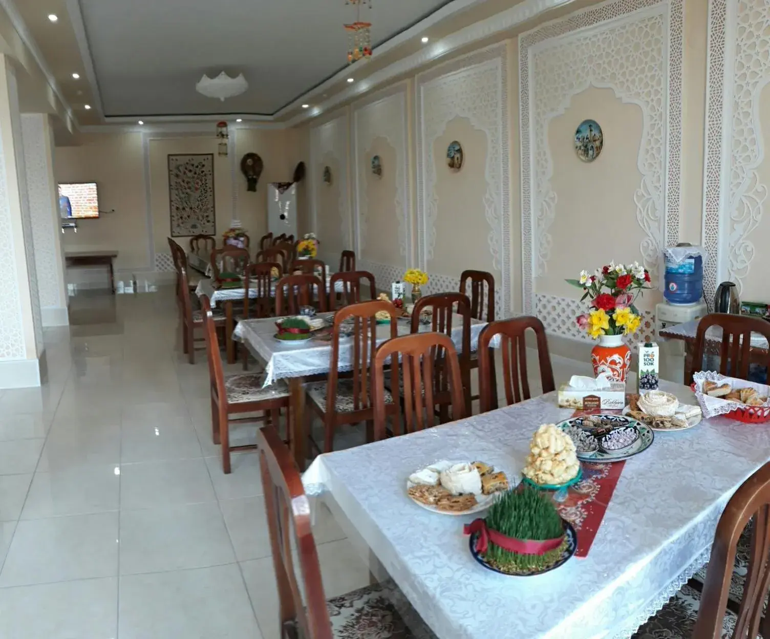 Restaurant/places to eat in Hotel Shams Restaurant/places to eat in Hotel Shams