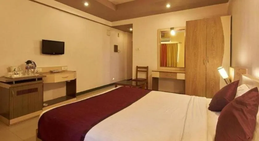 Bed in Hotel Colva Kinara