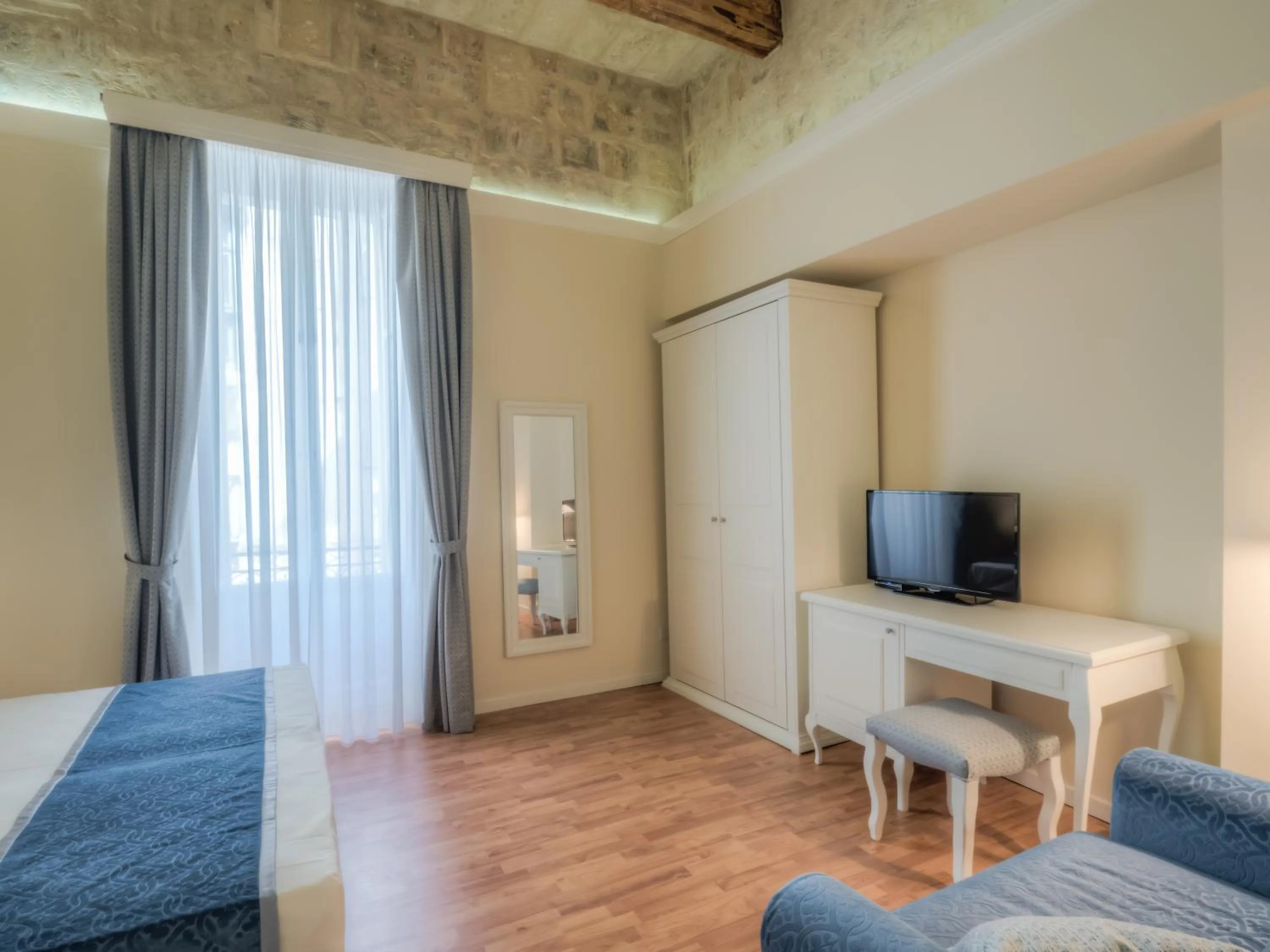 Bedroom, Bed in Tano's Boutique Guesthouse